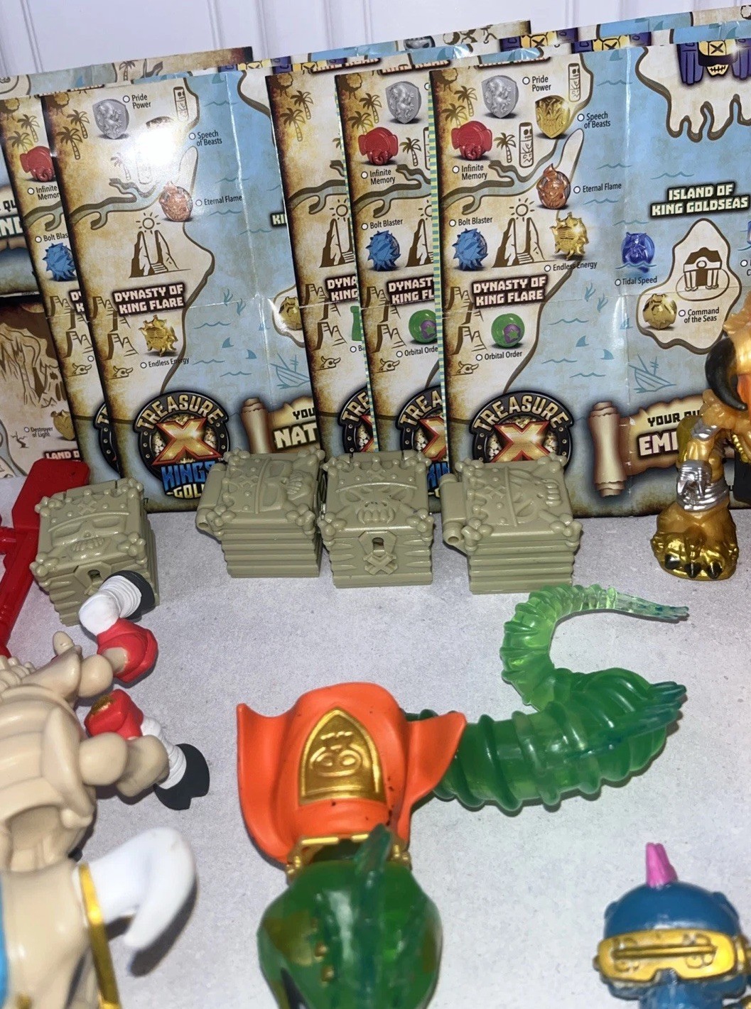 Treasure X Figures Accessories Weapons Tools Animals Dynasty King Flare Lot