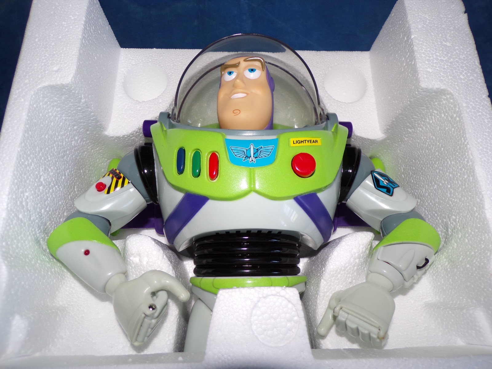 Buzz Lightyear The Infinity Edition Ultimate Talking action figure NIOP 1998