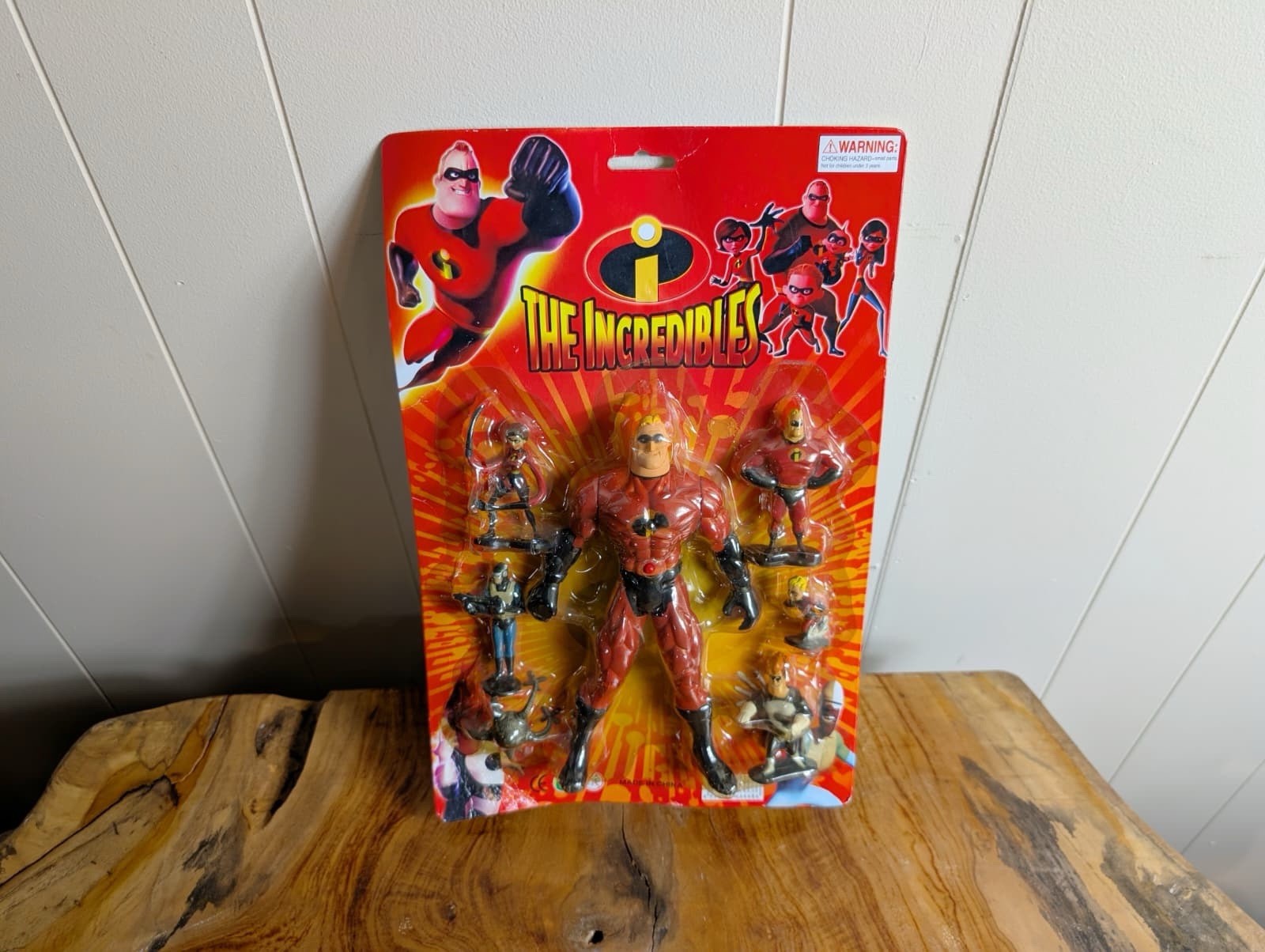 🦸 Vintage Y2K Bootleg The Incredibles Family Action Figure Toy Set Deadstock