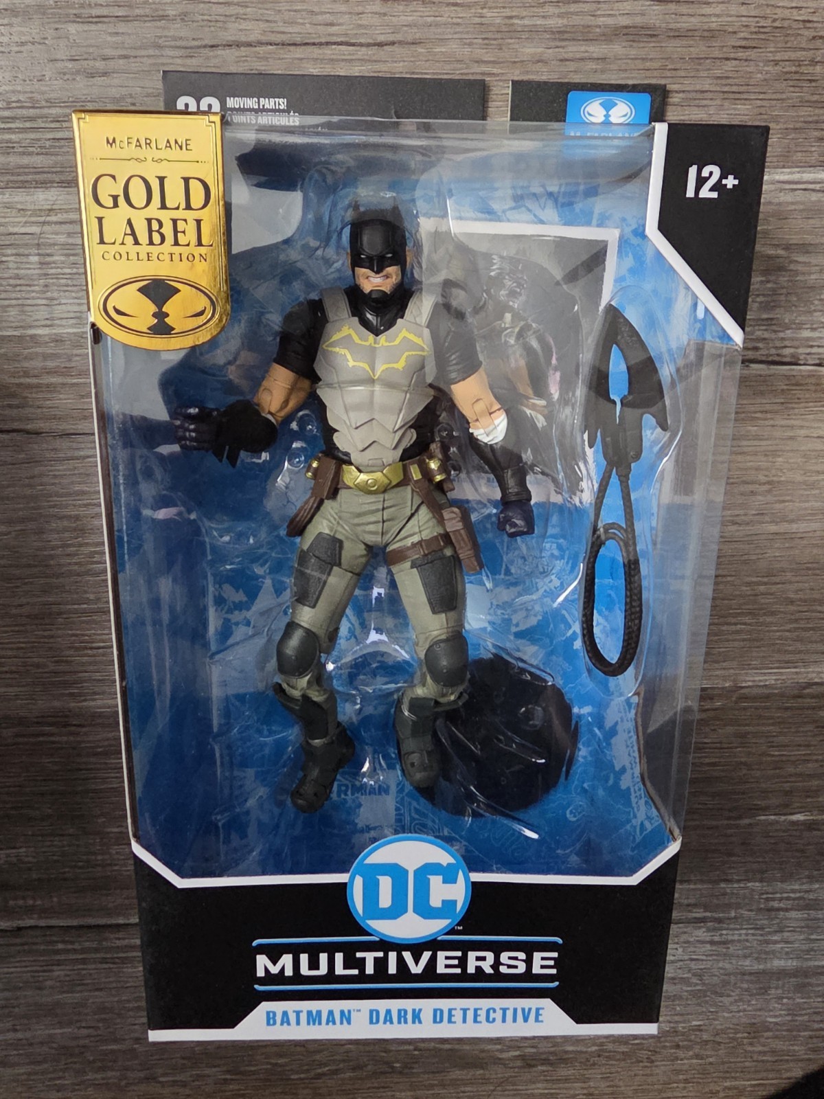 McFarlane Toys DC Universe Batman Dark Detective 7 in Action Figure – MCF15354