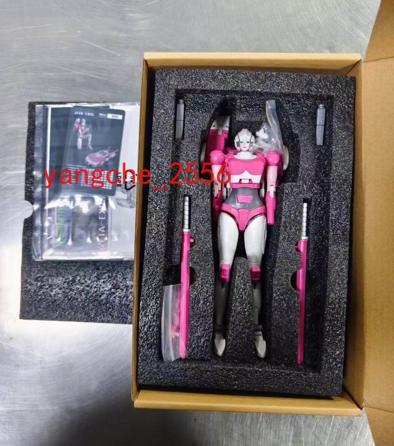 NEW Transformable Toys ZETA TOYS EX-05B Arcee Normal Version Action Figures Gift