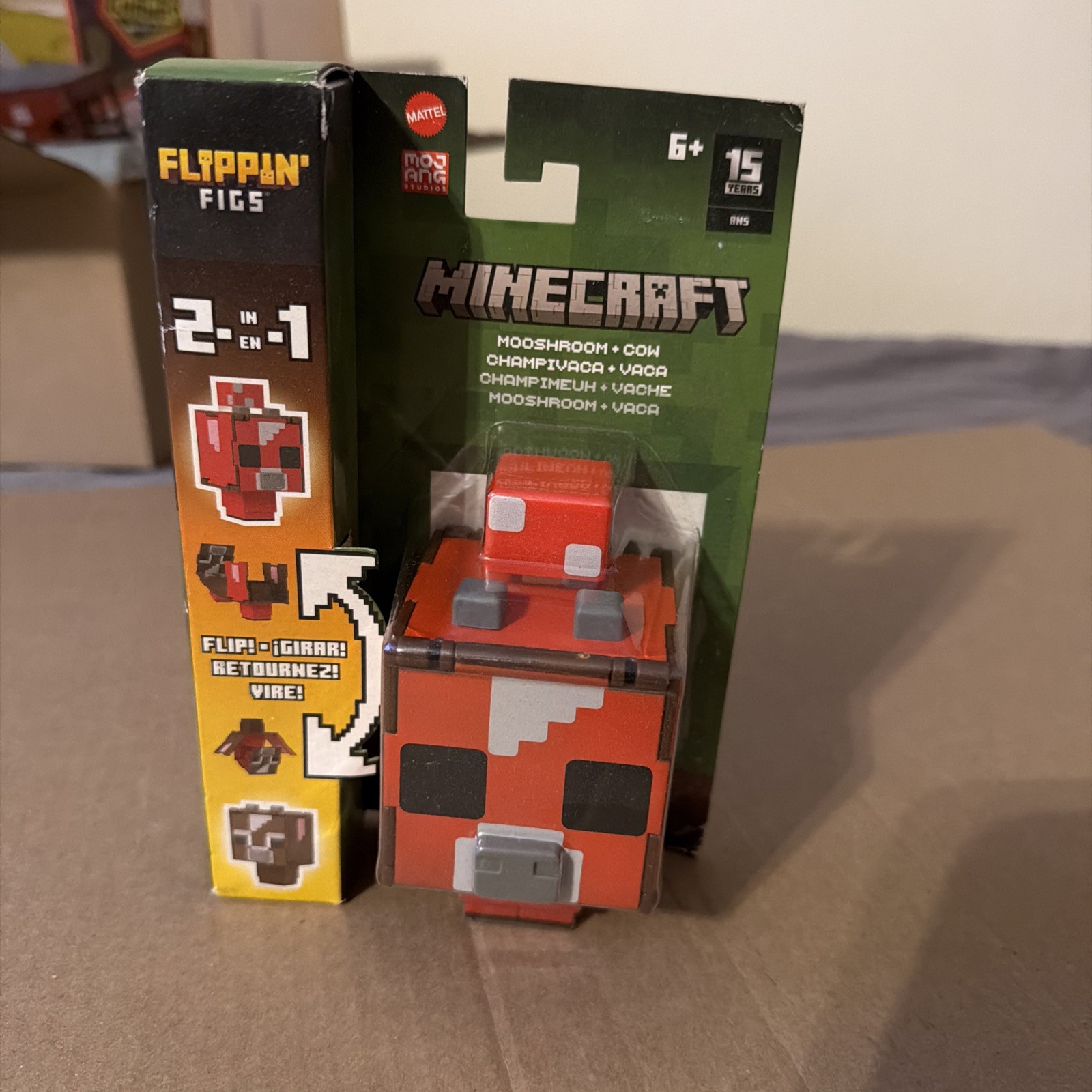 Minecraft Flippin&rsquo; Figs 2-in-1 Mooshroom + Cow 15 Years Action Figure