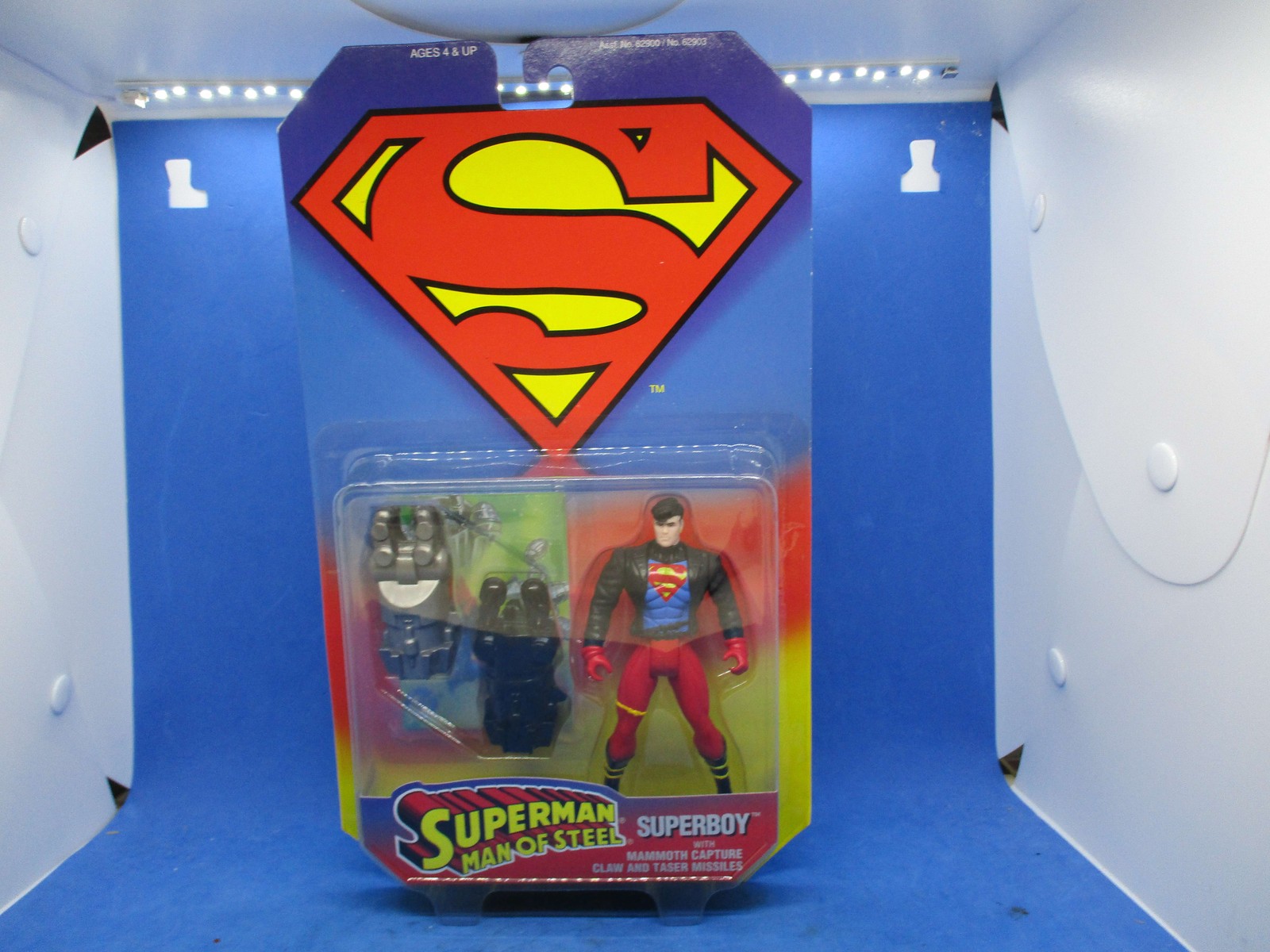 Superman Man of Steel SUPERBOY Mammoth Capture Claw & Taser Missiles 1995