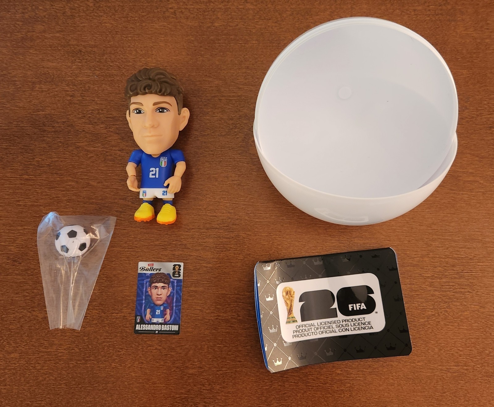 Zuru Ballers Series 1 World Cup FIFA 2026 Figurine Alessandro Bastoni Italy