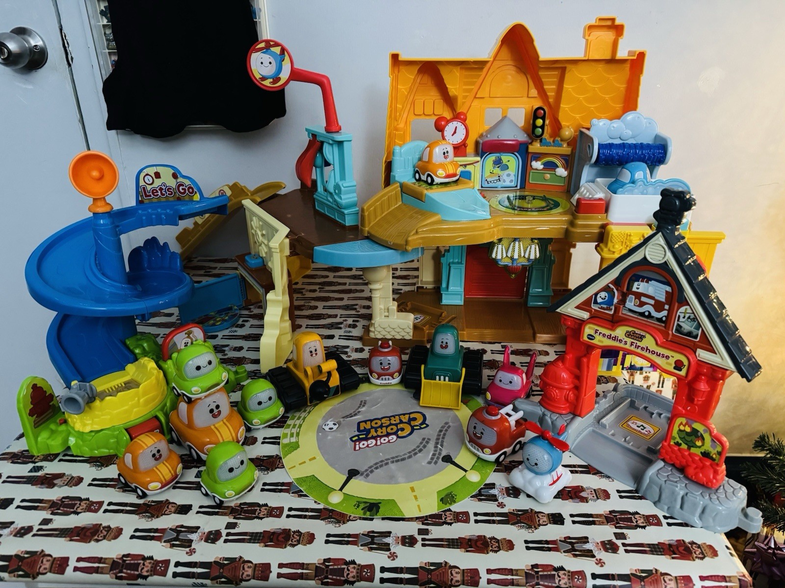 2019 Netflix Tv Series corey carson complete sets Discontinued. Extra Sets