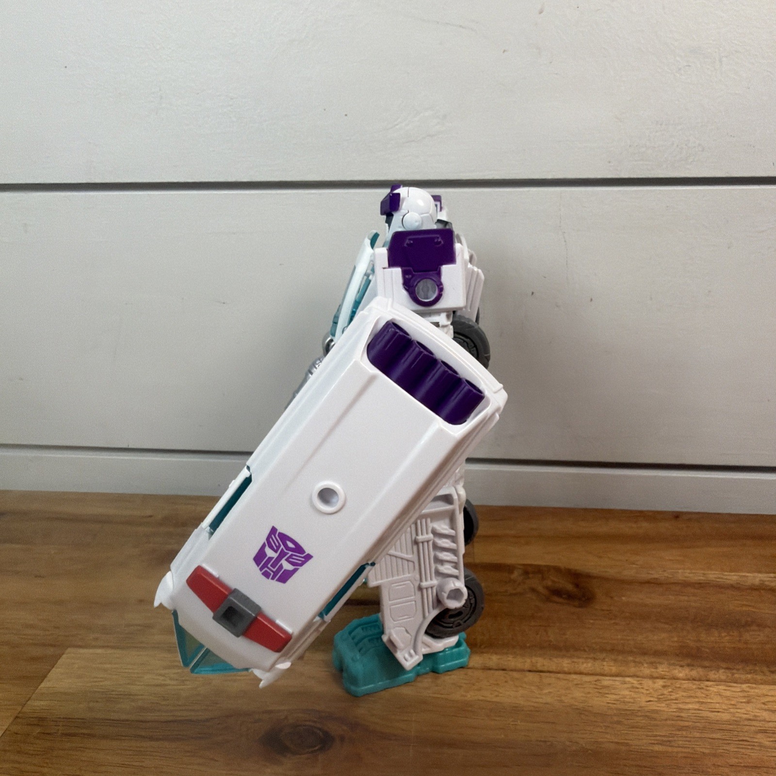 Transformer Generations Selects Shattered Glass Ratchet Complete Ships Fast!