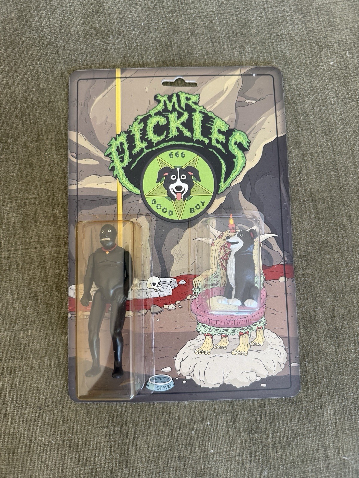 Retroband x Adult Swim Mr Pickles + Steve 666 action figure RARE plastic crack