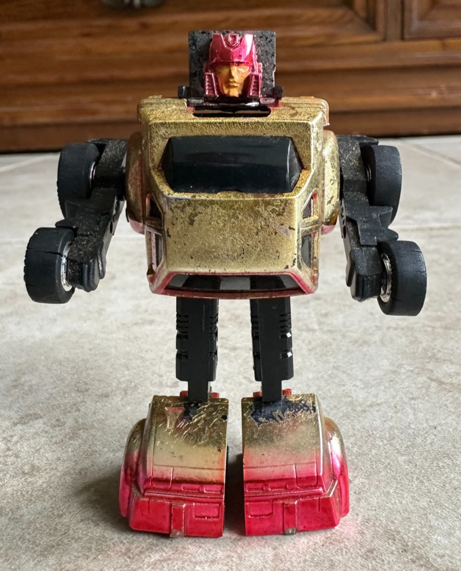Vintage 1992 Transformers G2 Hubcap MiniBot Figure Sun Damaged Paint Job