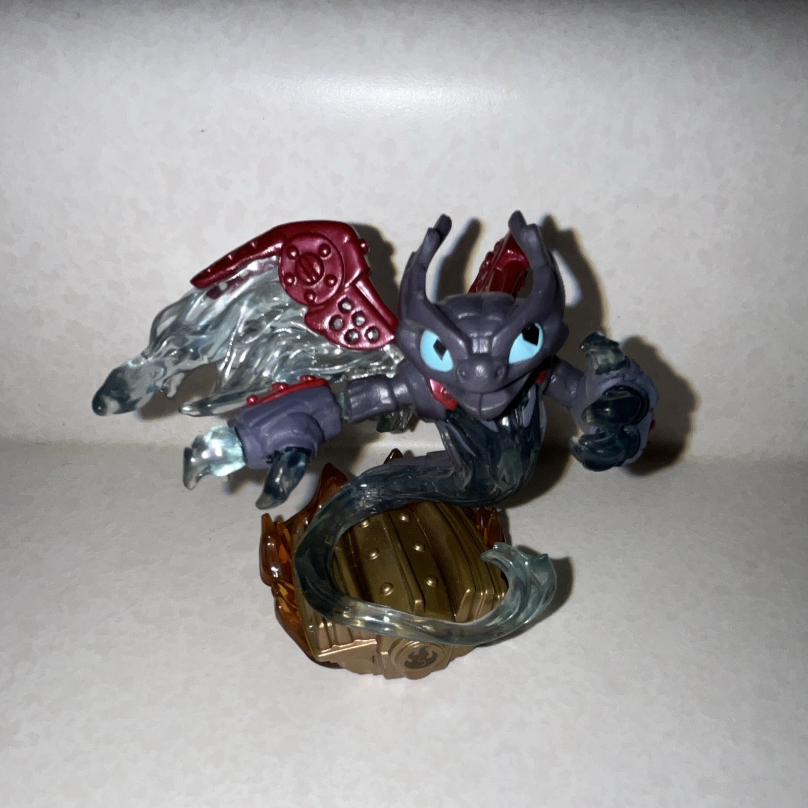Activision Skylanders Cynder Dragon Figure Plastic Gray Red Brown