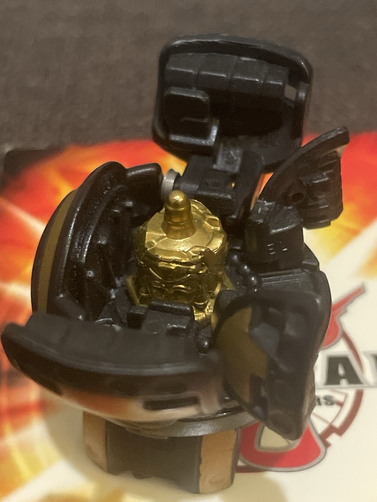 Bakugan Bronze Attack B2 Darkus Gold Black Fortress 650G Read Description