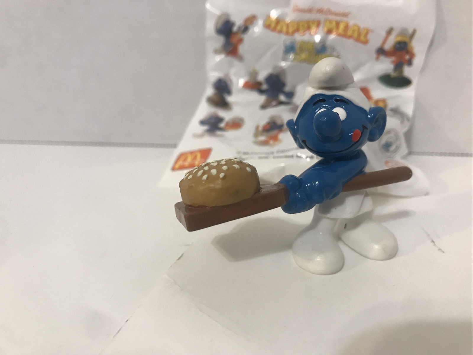 1996 McDonald’s Baker Smurf Big Mac Bun PVC Figure Bread Hamburger