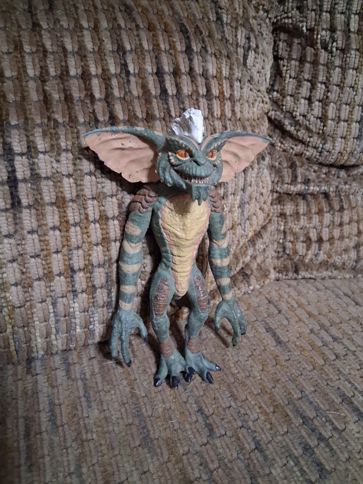The Noble Collection Gremlins Stripe Action Figure Mini Bendyfig 4.75in Clean