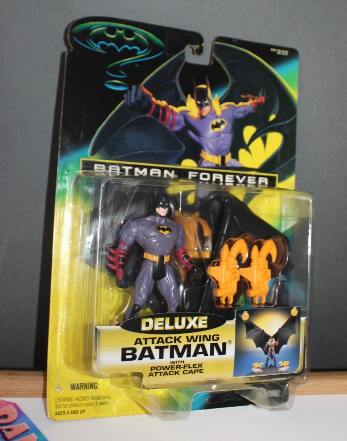 Batman Forever Deluxe Attack Wing With Power Flex Attack Cape Kenner 1995 Toy