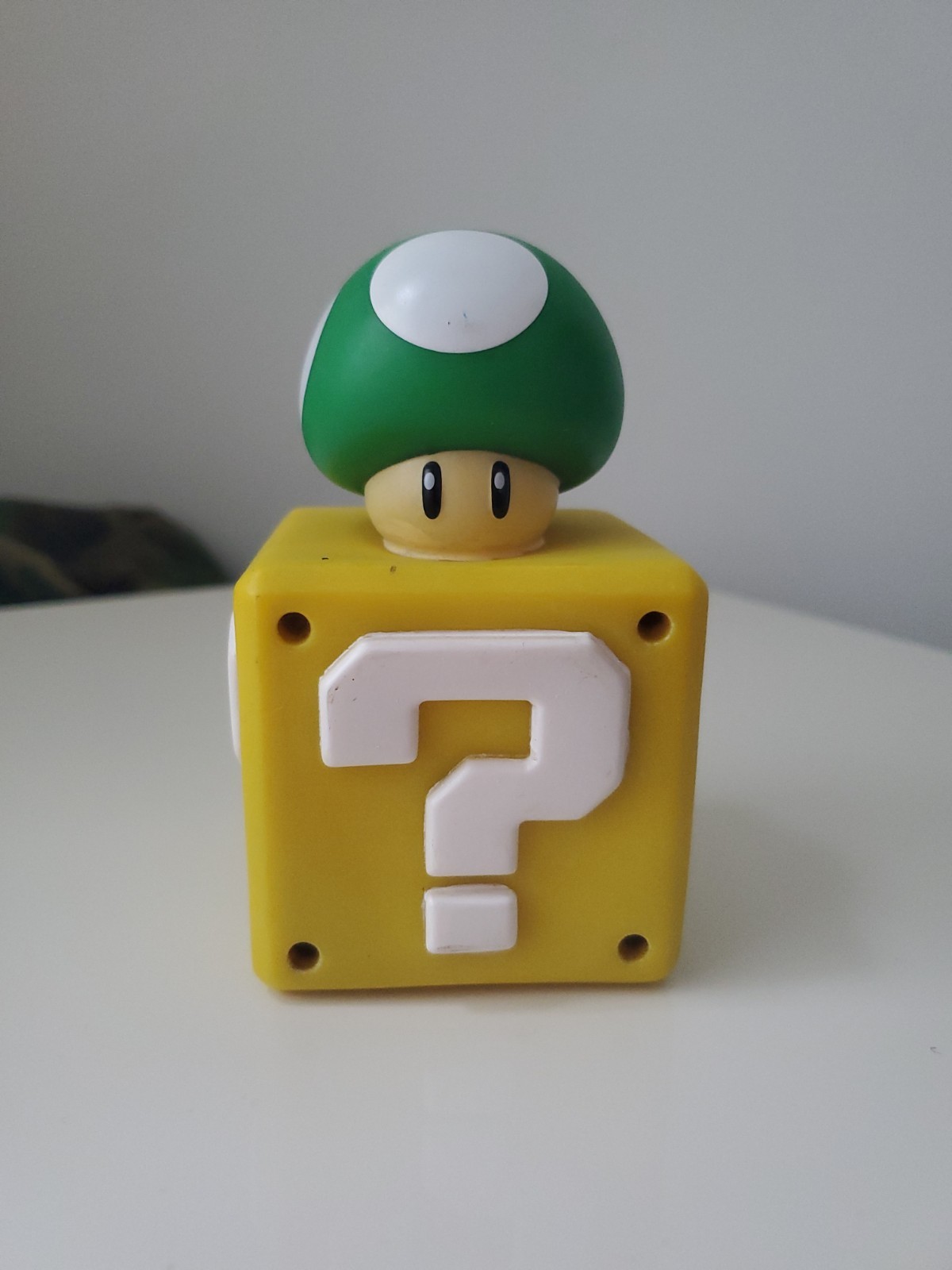 Super Mario 1UP Mushroom Coin Block 2017 5” Vinyl Figure
