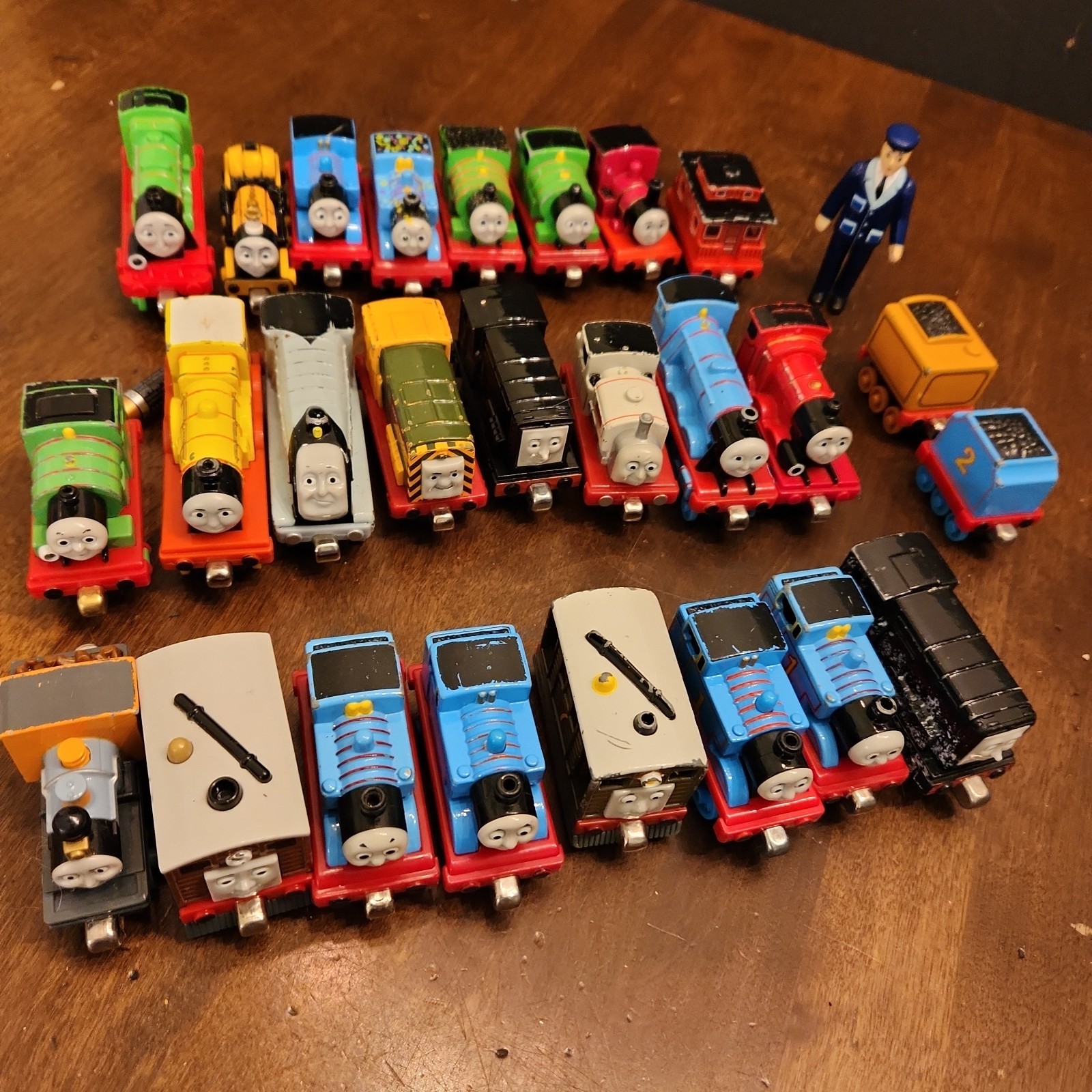 Thomas & Friends Die-Cast Push Along Train Engines Take n Play Lot Tender