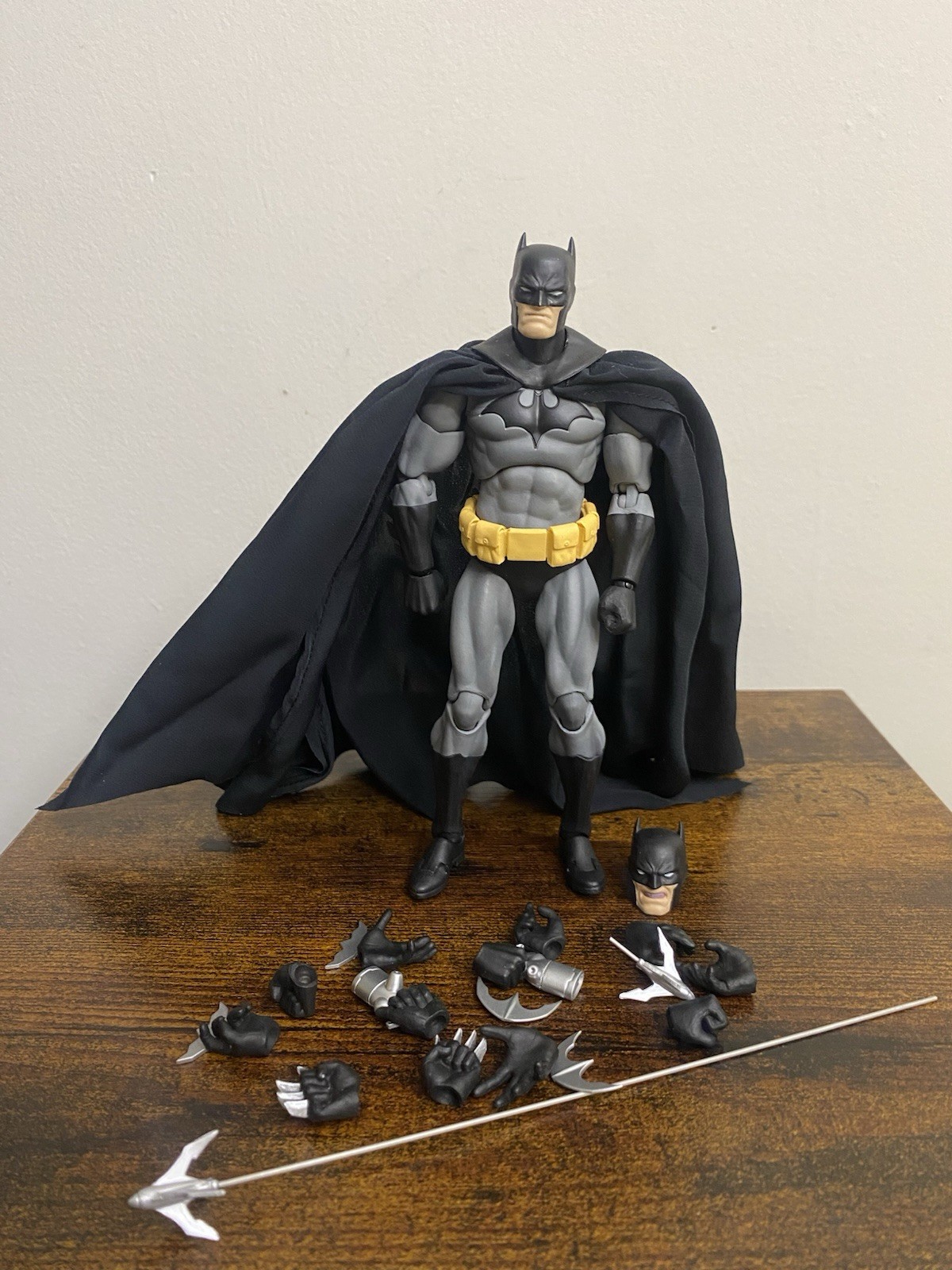 MEDICOM Batman Hush MAFEX No.126 Batman Black Version Action Figure