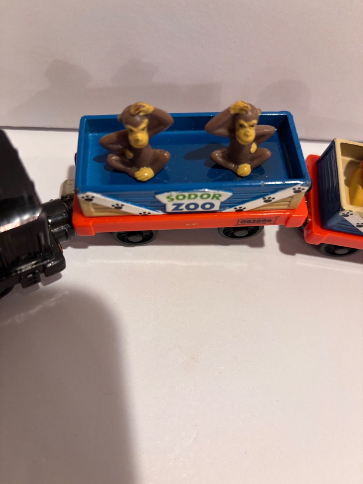 Thomas & Friends Engine Zoo Monkeys and Lion Train Cars Learning Curve