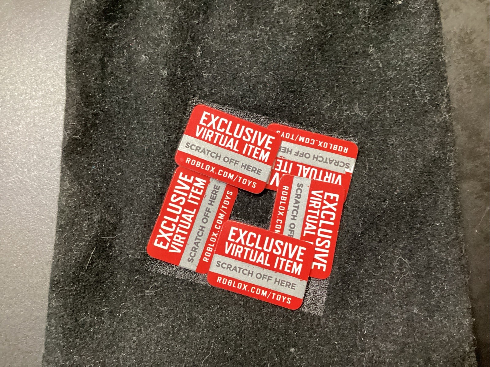 ROBLOX Toy Code! Sent Via Messages! Read Description✅✅￼
