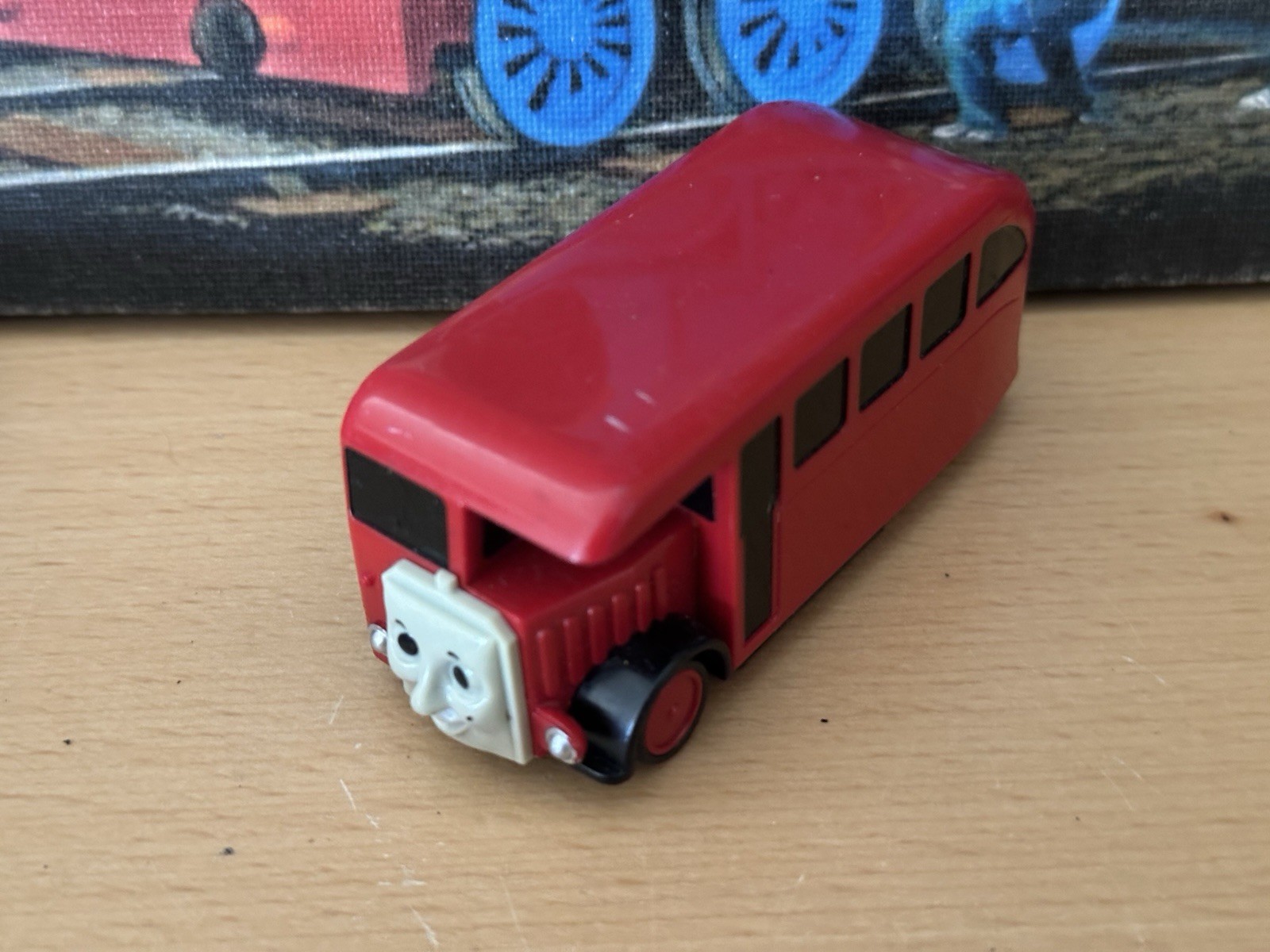 Trackmaster Plastic Thomas Train Battery Operated Bertie!