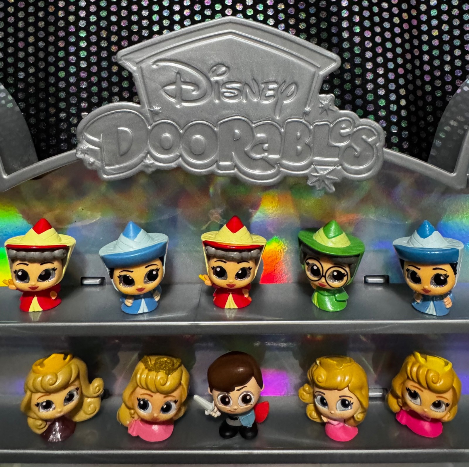 Disney Doorables 10 Sleeping Beauty, Prince and Fairy Godmothers mini figures