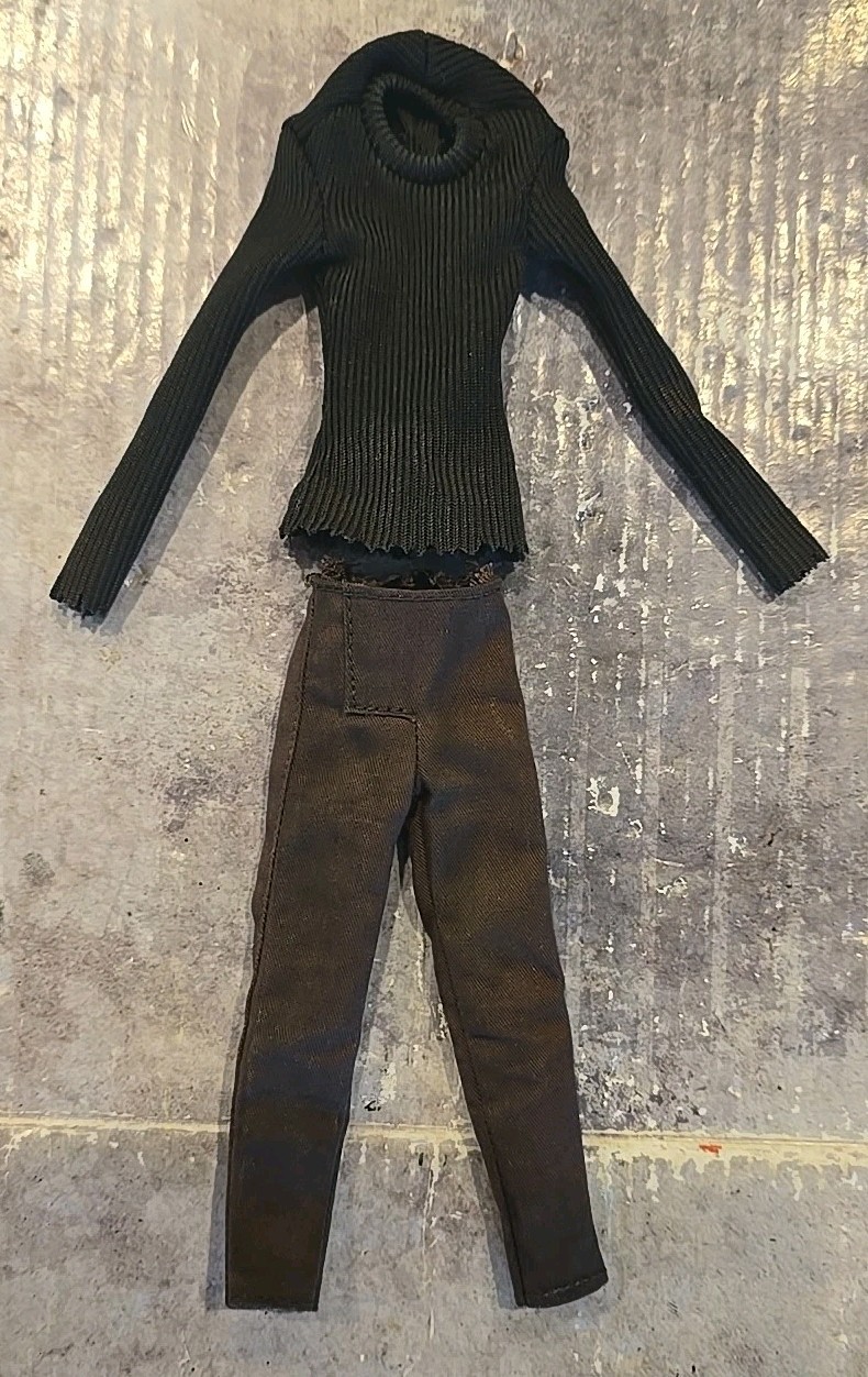 Mezco One:12 Theodore Sodcutter Bag Headed Brown PANTS & Black SHIRT Hunchback
