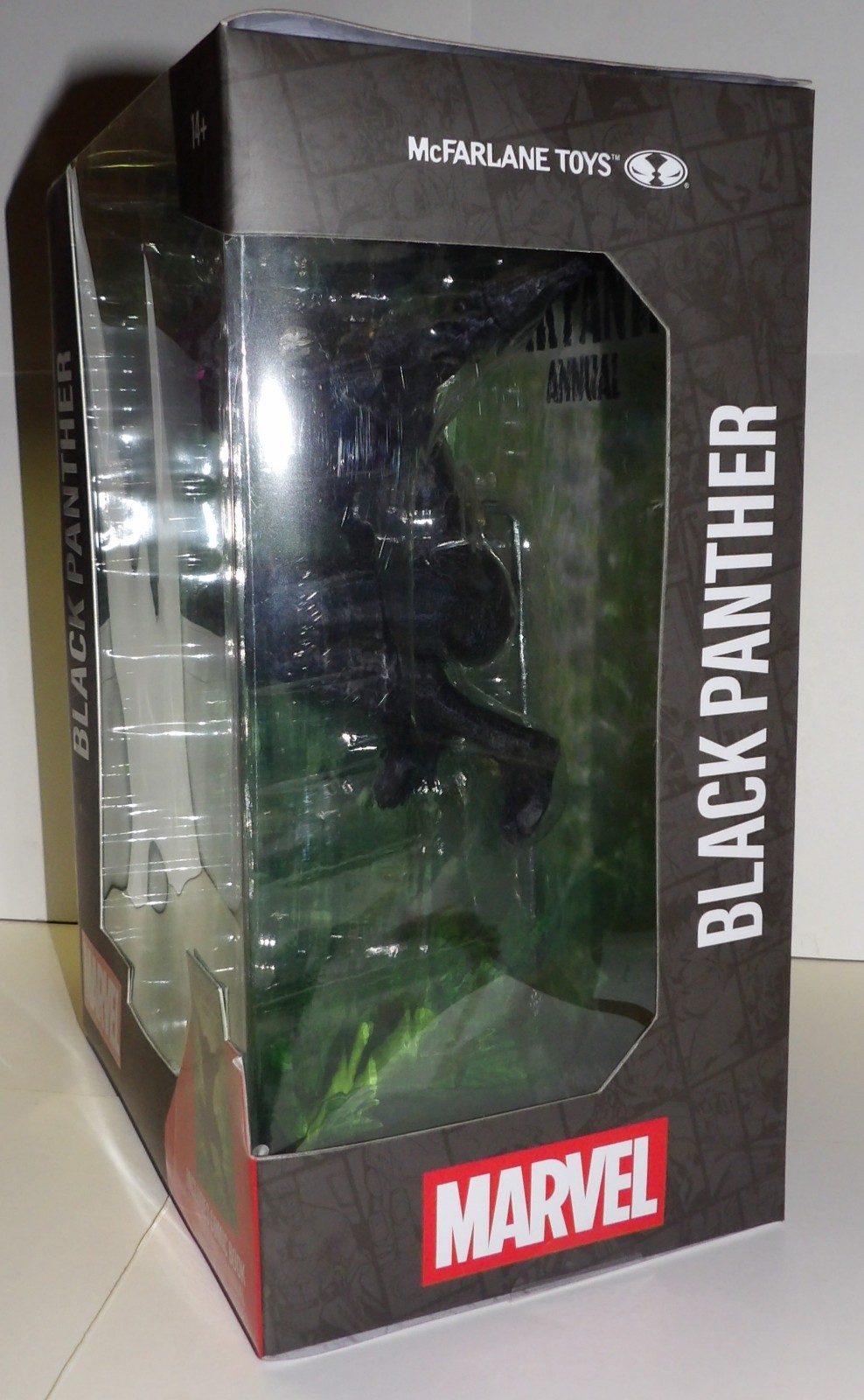 McFarlane ~ BLACK PANTHER ~ Marvel Collection Figure & Comic Book Annual #1