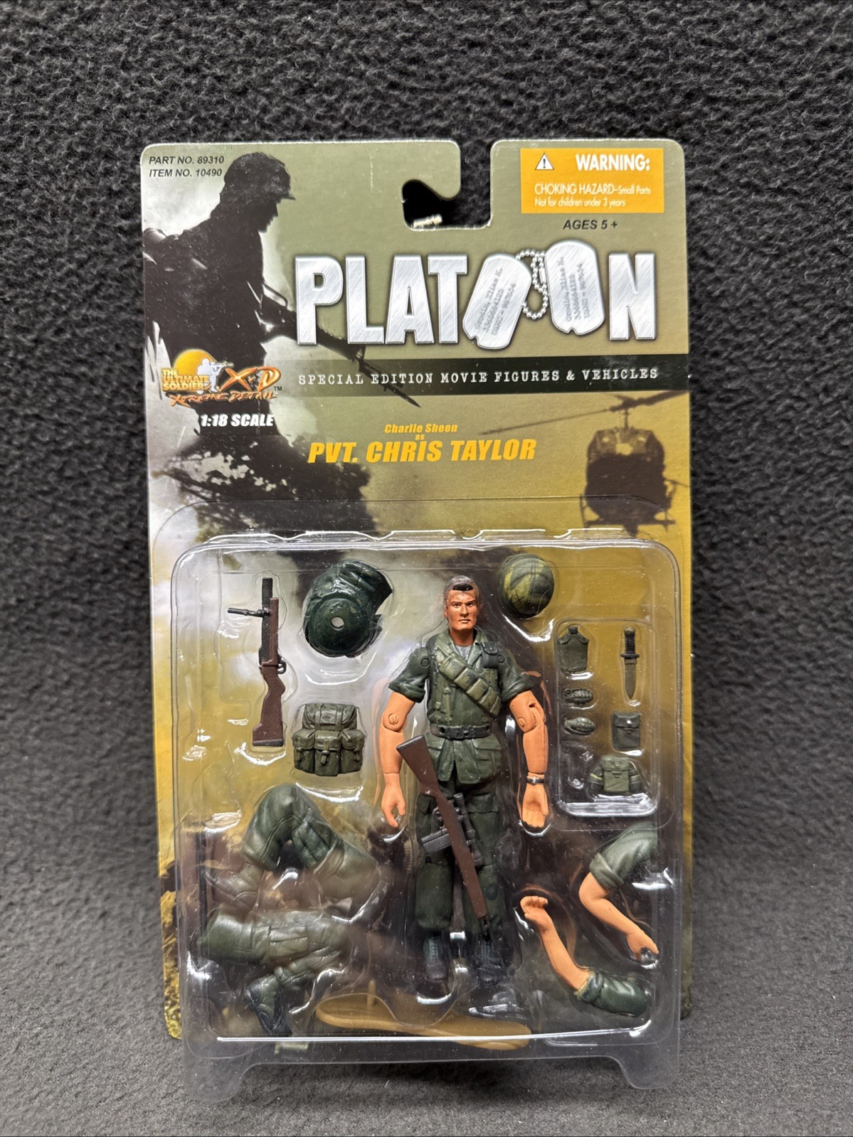 The Ultimate Soldier XD Platoon Movie PVT Chris Taylor Charlie Sheen 1:18 Figure