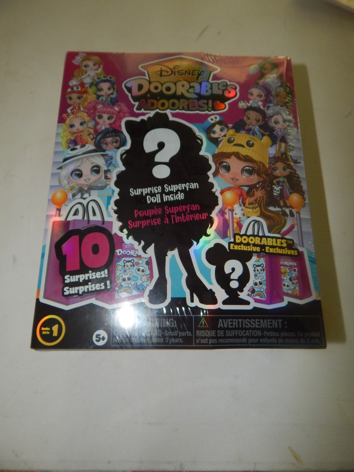 Disney Doorables Adoorbs! Surprise Superfan Doll Inside With Exclusive