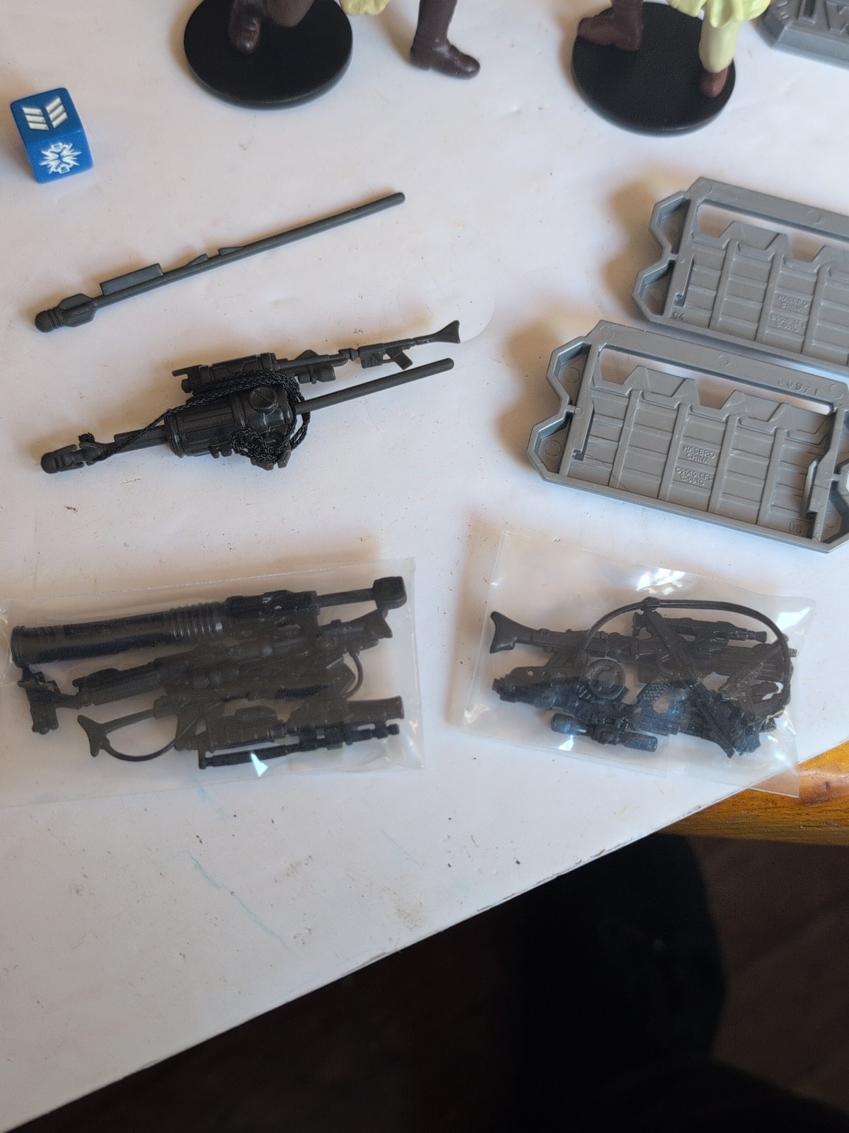 Applause Vtg Star Wars Action Figure SET 1999 Damaged With Weapons And Dice
