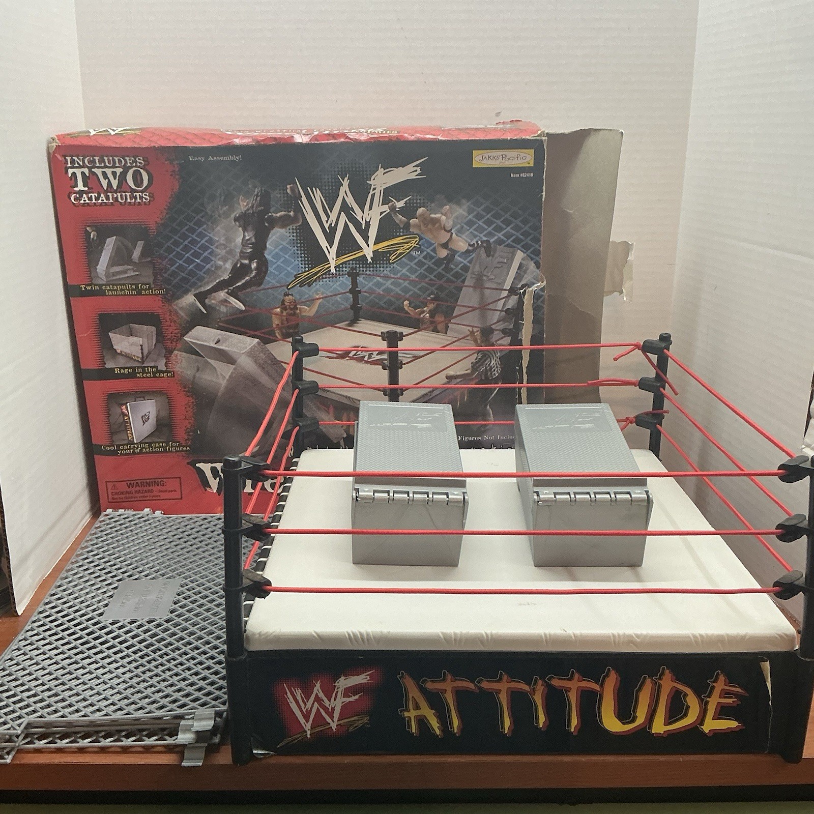 JAKKS Pacific 1998 WWE/WWF Attitude Era Ring Cage Catapults Original Box