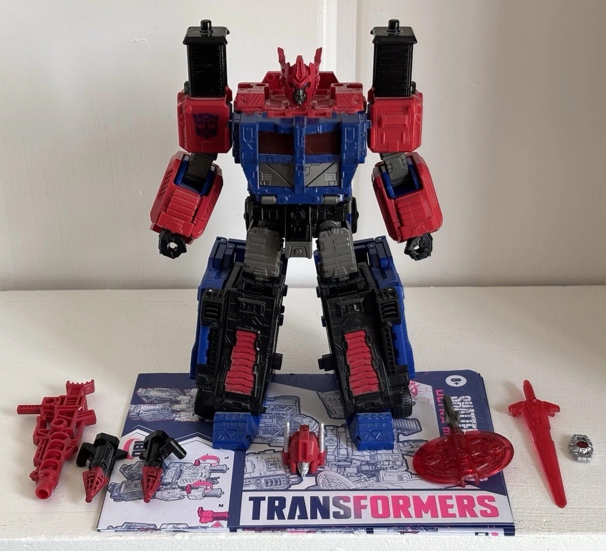 Transformers Hasbro Pulse Exclusive Shattered Glass Leader Ultra Magnus COMPLETE