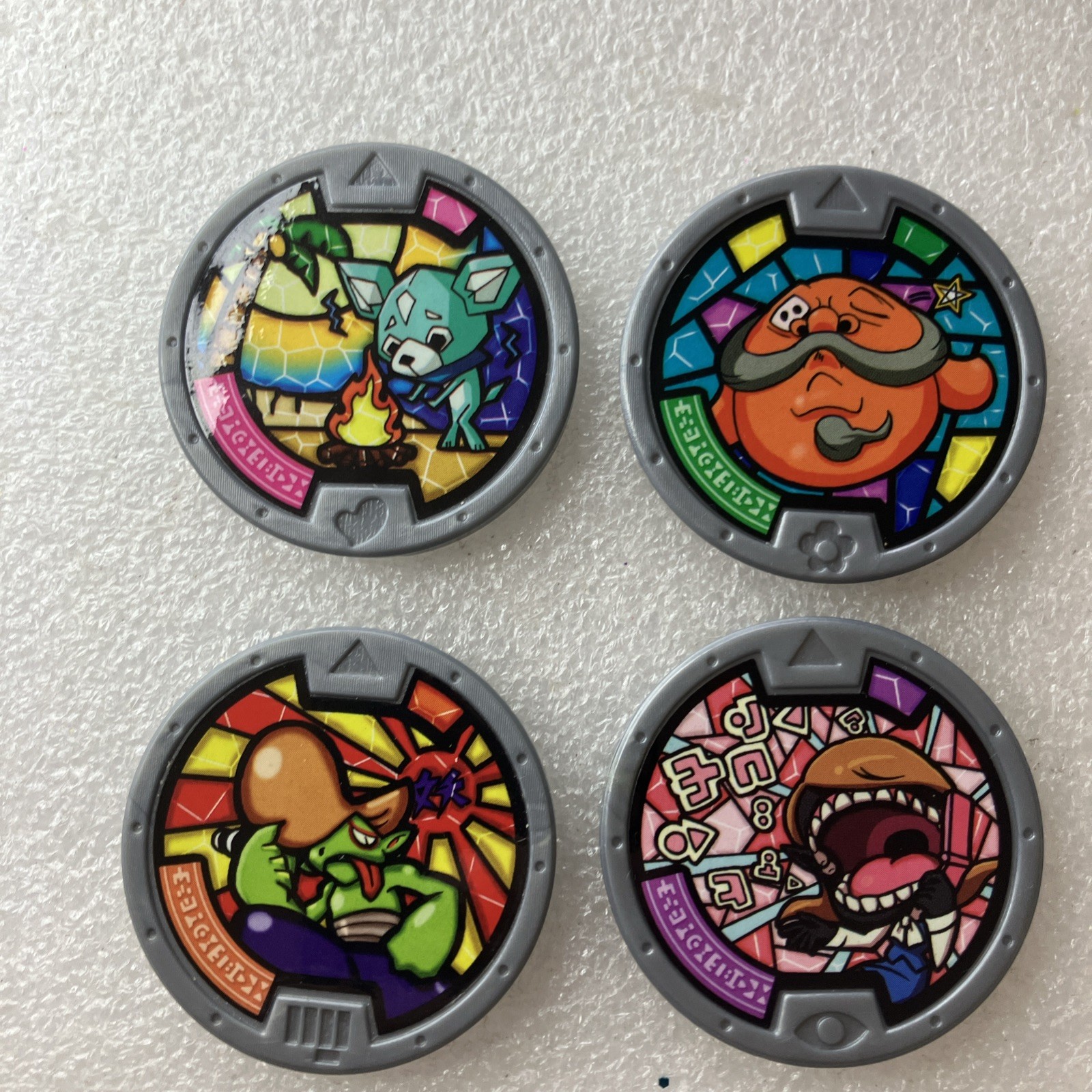 YoKai Yo-Kai Watch 4 Medals Lot Eng Ver Roughraff Chatalie Rollen Pupsicle