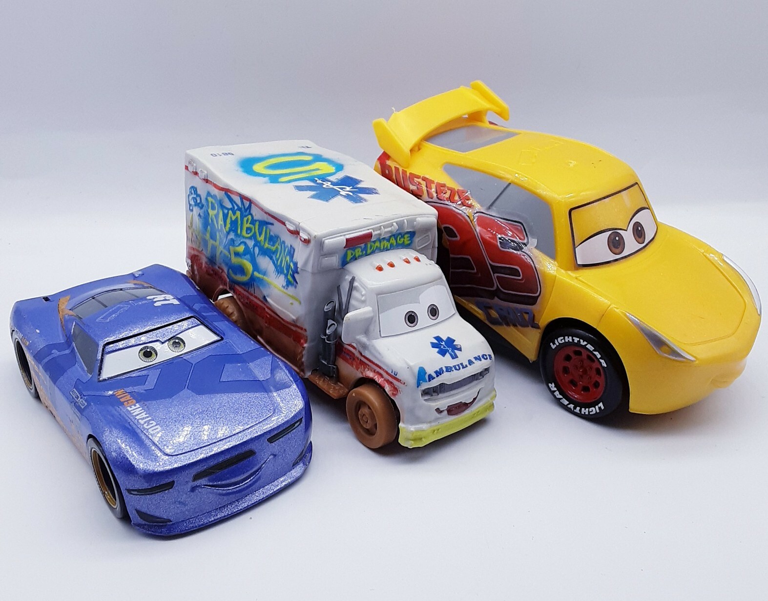 Lot 3 cars Disney Pixar Cars 3 Rambulance Bobby Swift Cruz push toy car