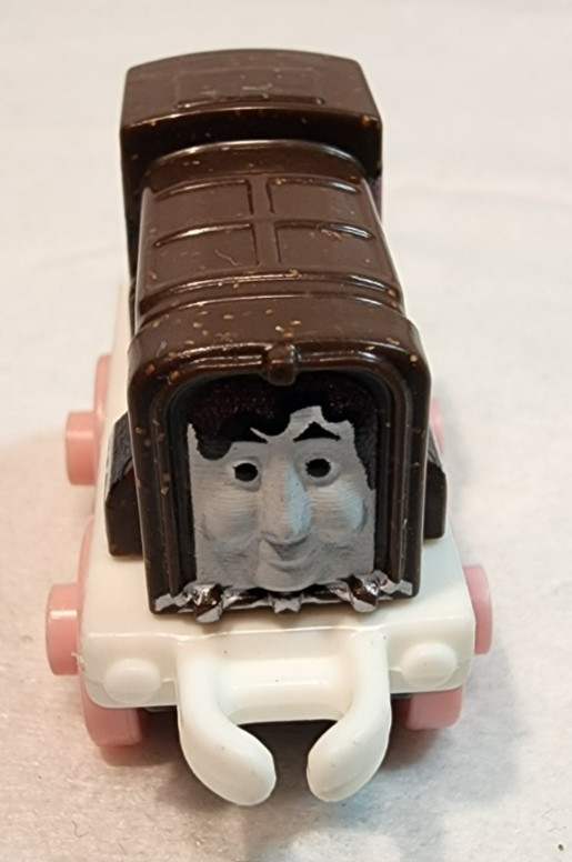 Thomas & Friends Minis – Sidney – Brown – 2014 – Thailand, Train car engine