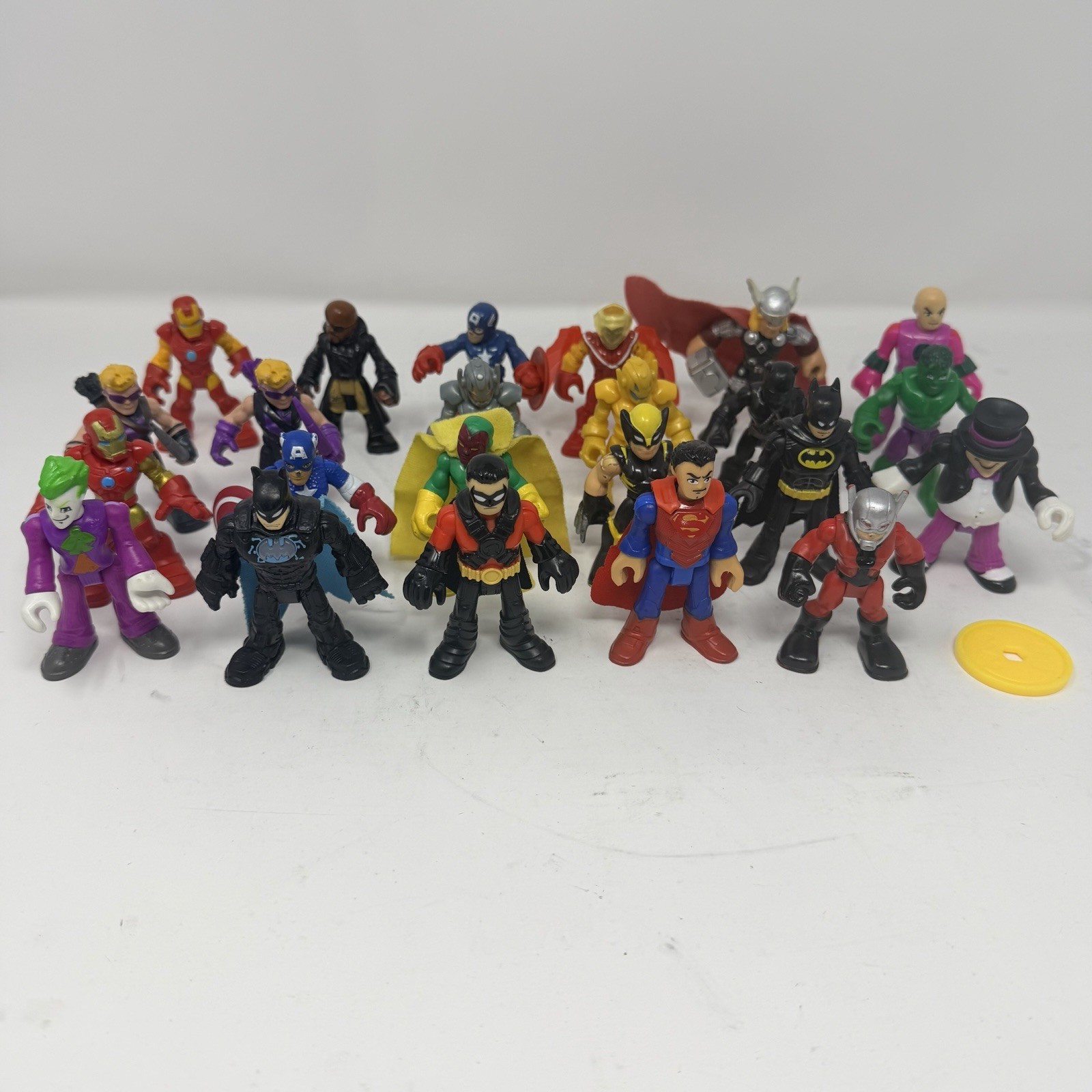 Imaginext Lot Of 23 Super Heroes Villains Marvel Avengers DC Batman Robin Joker