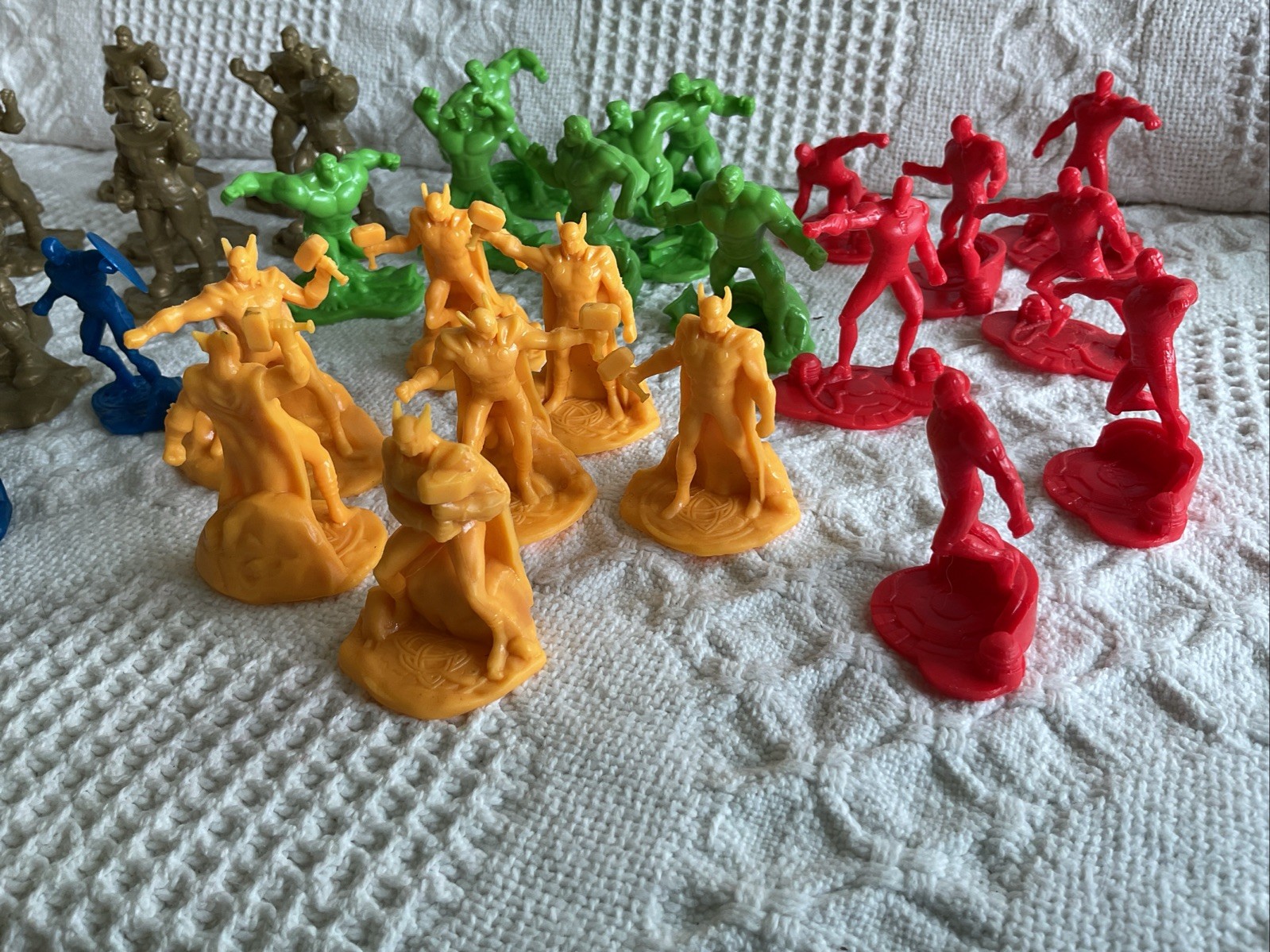 39 Marvel Action Figure Cake Topper/ Diorama Figures Gold Yellow Red Green Blue