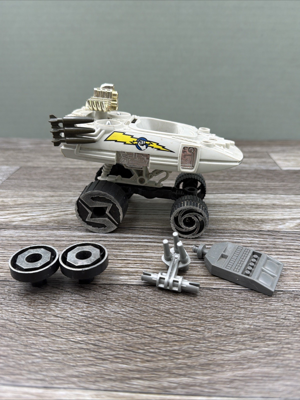 Vintage 1984 Jayce and the Wheeled Warriors Drill Sergeant Vehicle W/extras