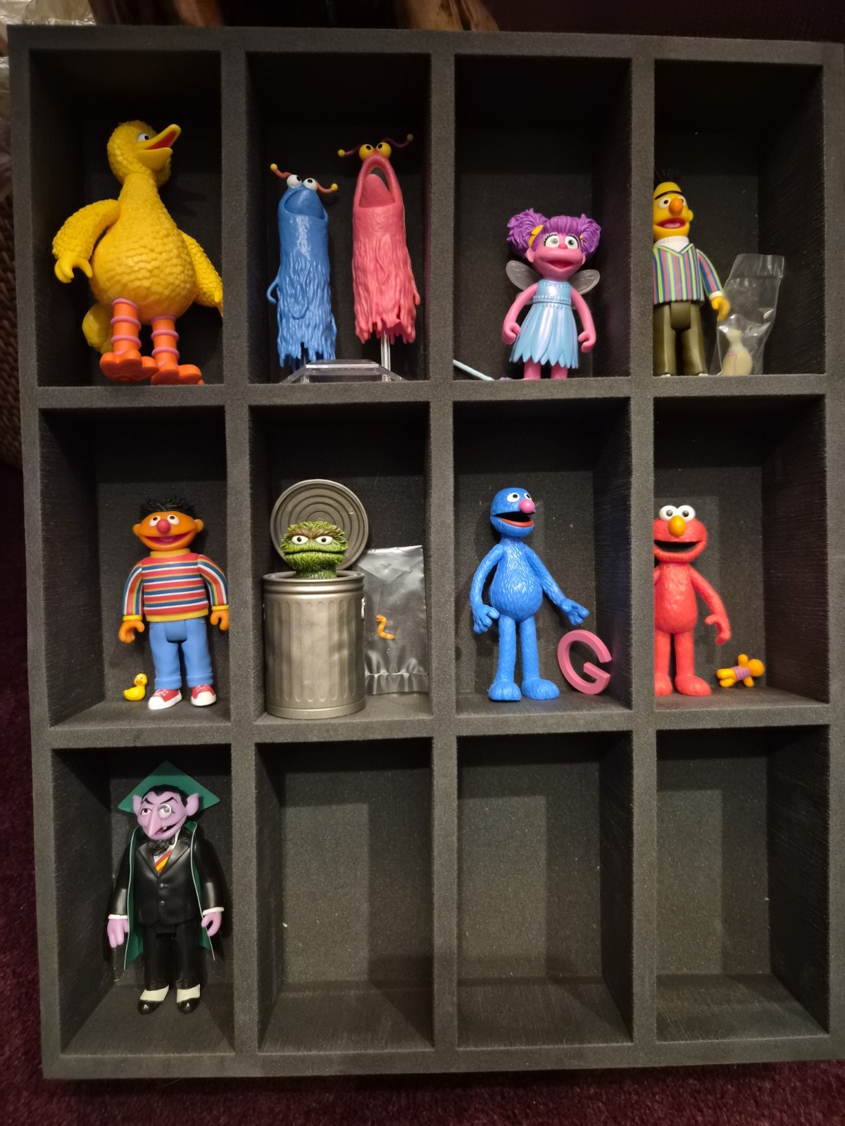 Super 7 Sesame Street Reaction Retro 1/18 Action Figure RARE Count Oscar Yip Yip