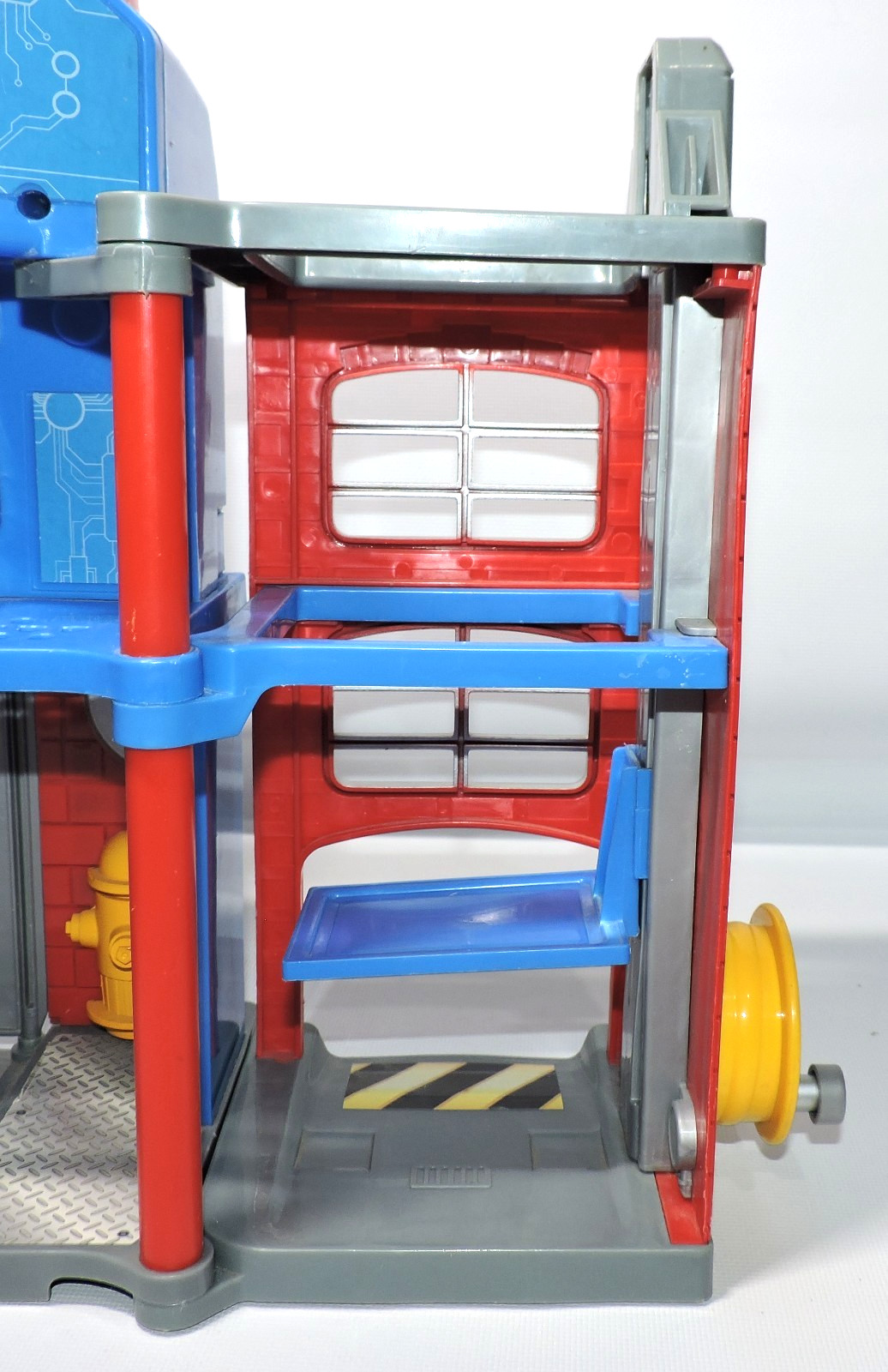 Transformers Rescue Robots Optimus Prime Fire Station Firehouse Toy Light Sounds