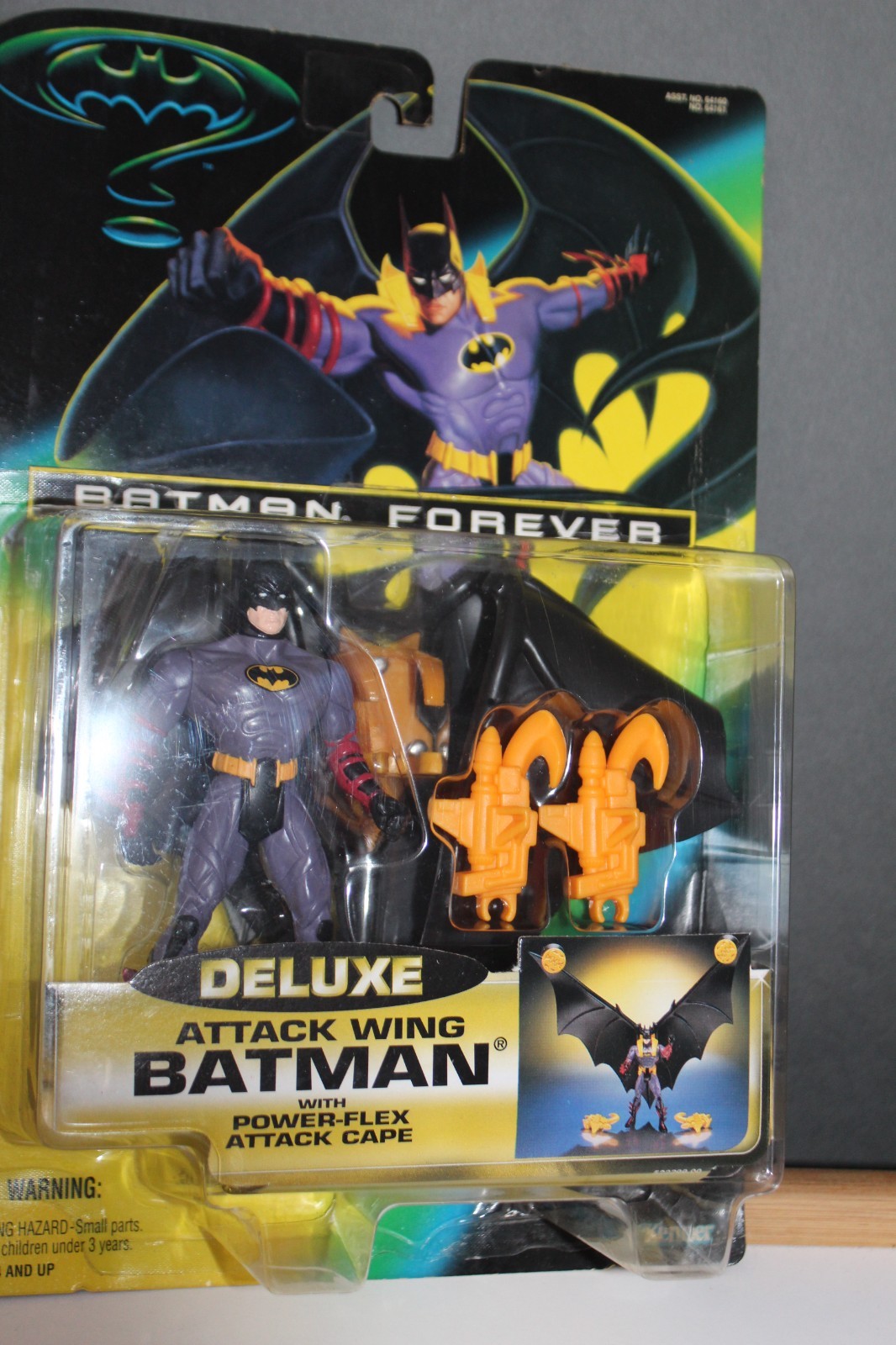 Batman Forever Deluxe Attack Wing With Power Flex Attack Cape Kenner 1995 Toy