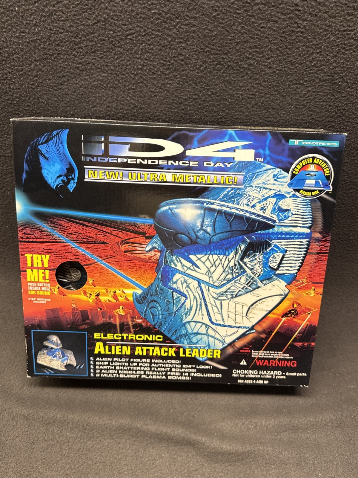 Alien Attack Leader Independence Day ID4 Space Ship Trendmasters 1996 NEW in BOX
