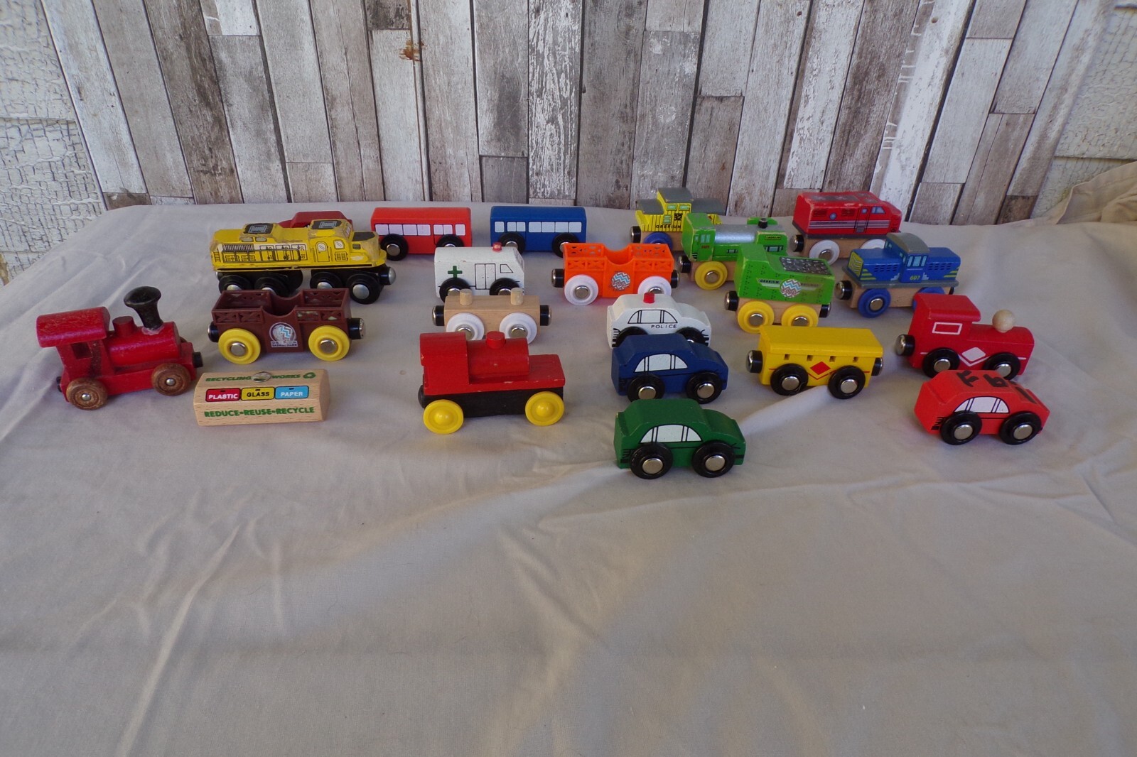 Thomas the Train wooden railway buildings Orbrium train lot