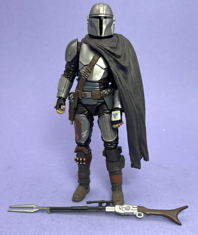 Star Wars Black Series Mandalorian Beskar Armor 6&Prime; Figure Hasbro E9358 2020