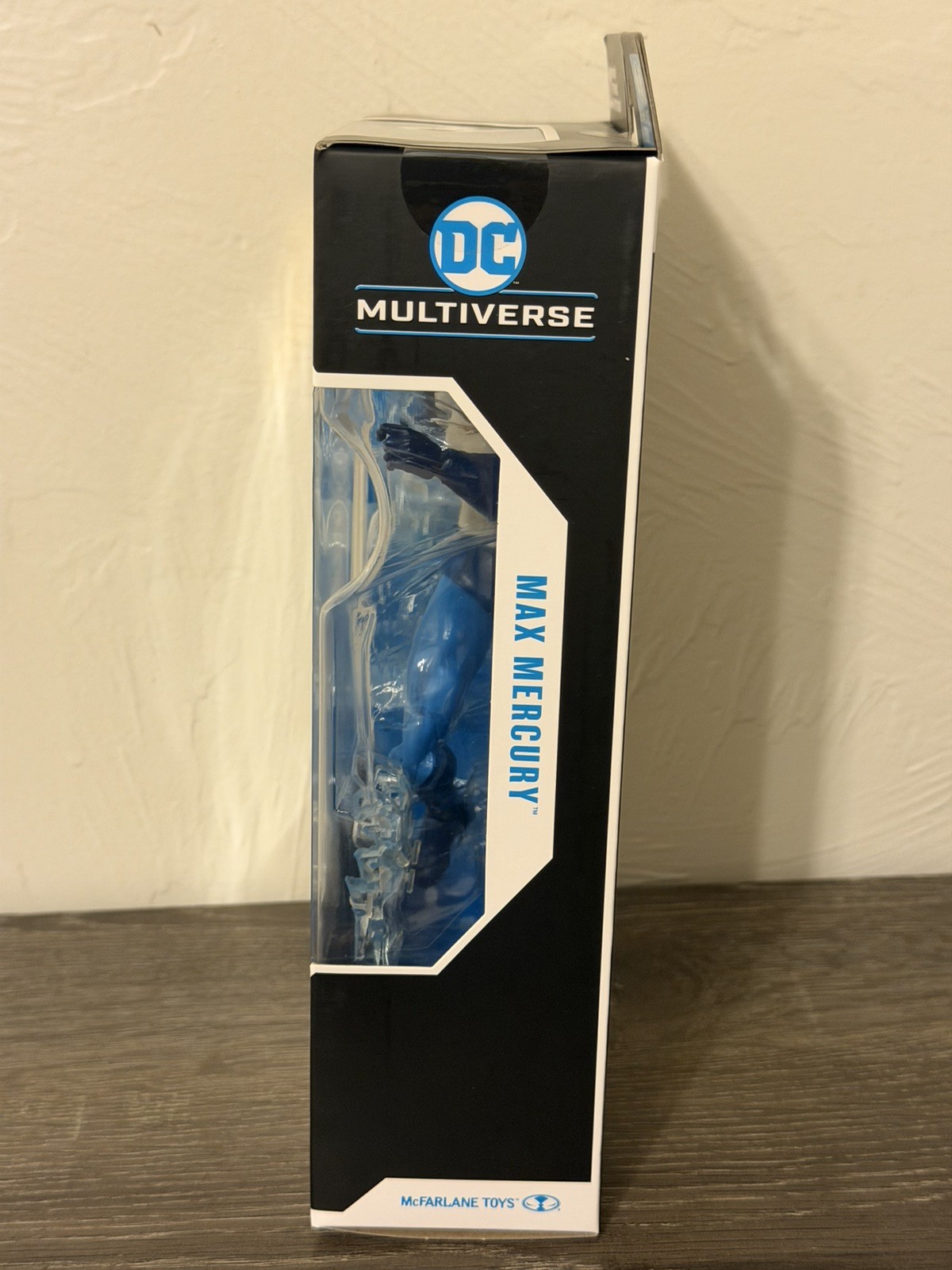 Used McFarlane DC Multiverse Gold Label Max Mercury – Complete in Box