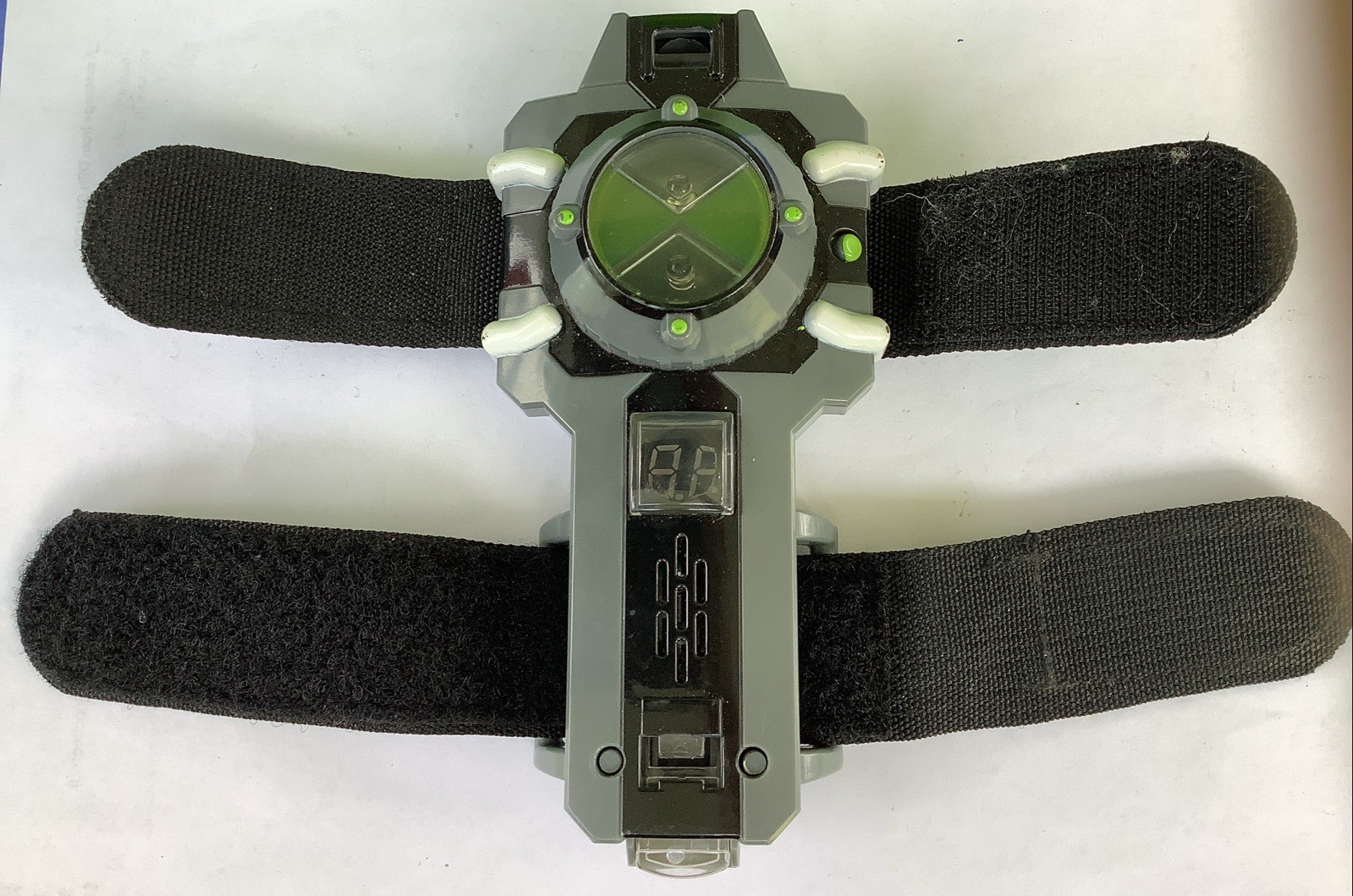 Ben 10 Transforming Alien Arm Omnitrix Bandai With Hookeye Wrist Straps Untested