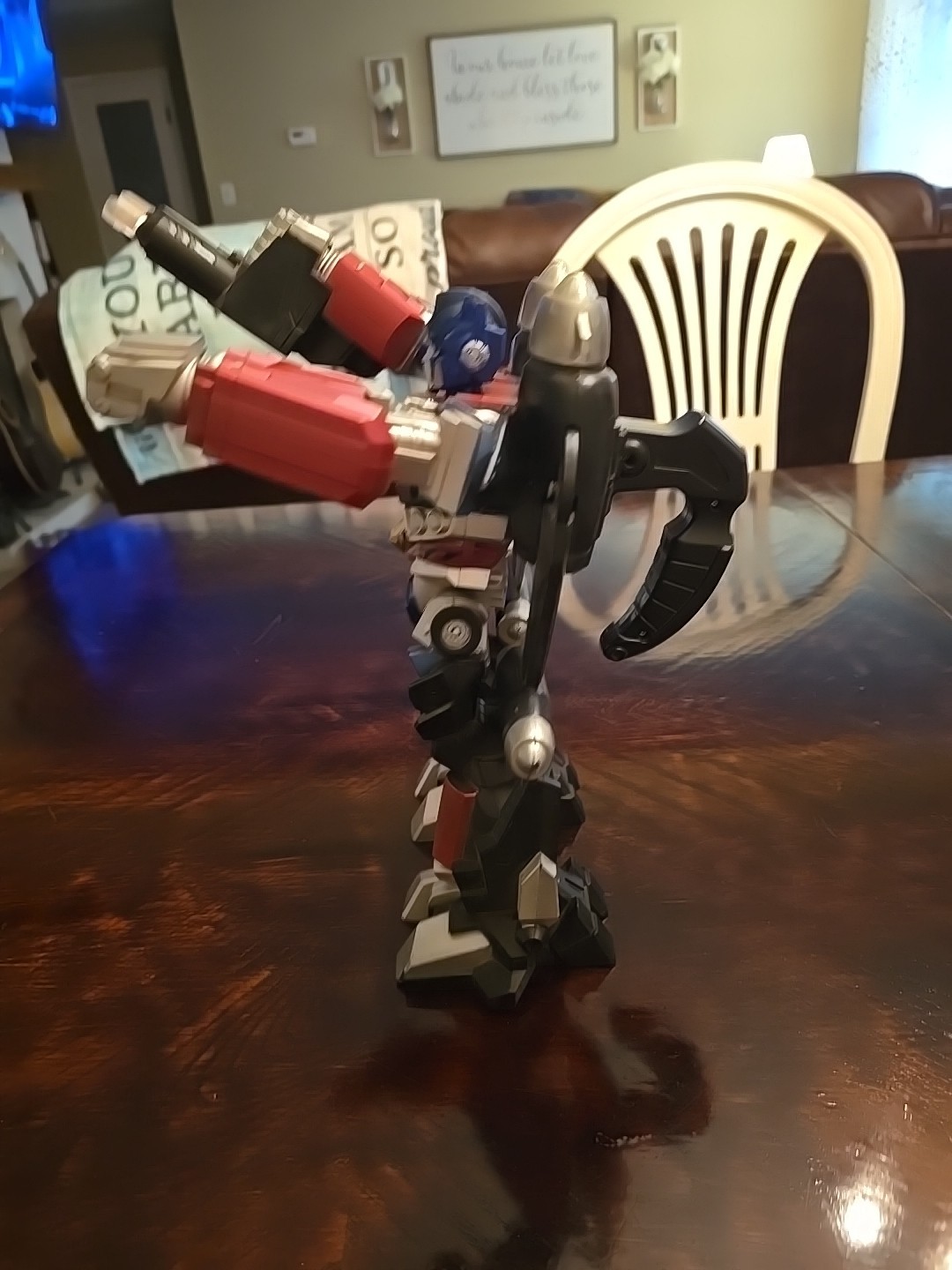 Transformer Mega Power Bots Jet Optimus Prime-watch video