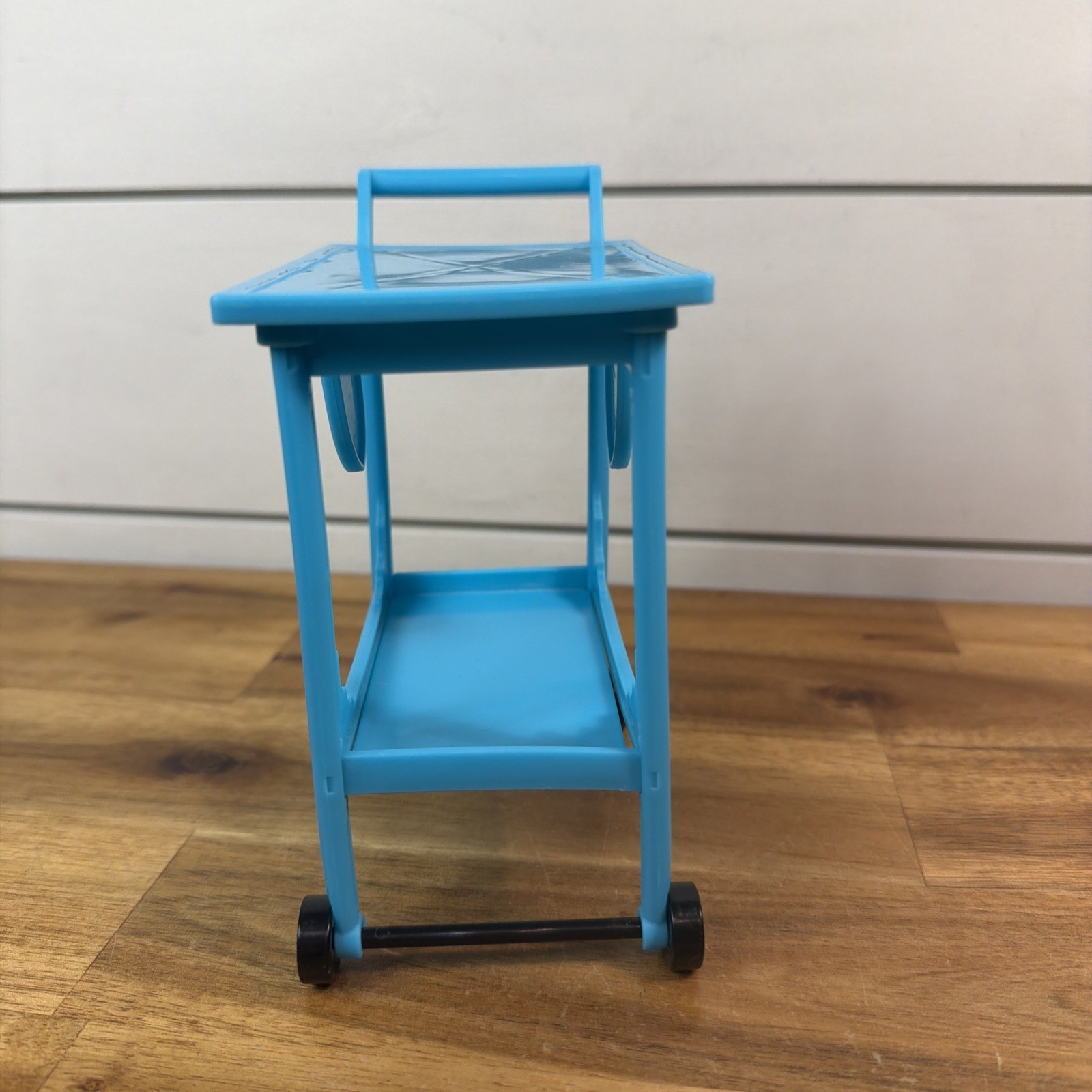 2011 Monster HIGH SCHOOL Playset Accessories BLUE Science LAB CART Ships Fast!