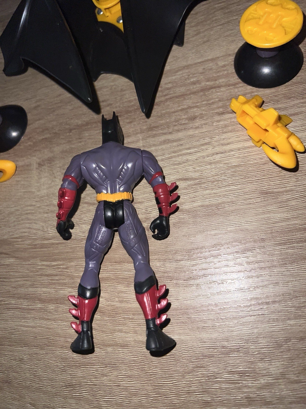 BATMAN FOREVER DELUXE ATTACK WING BATMAN POWER FLEX ATTACK CAPE 1995