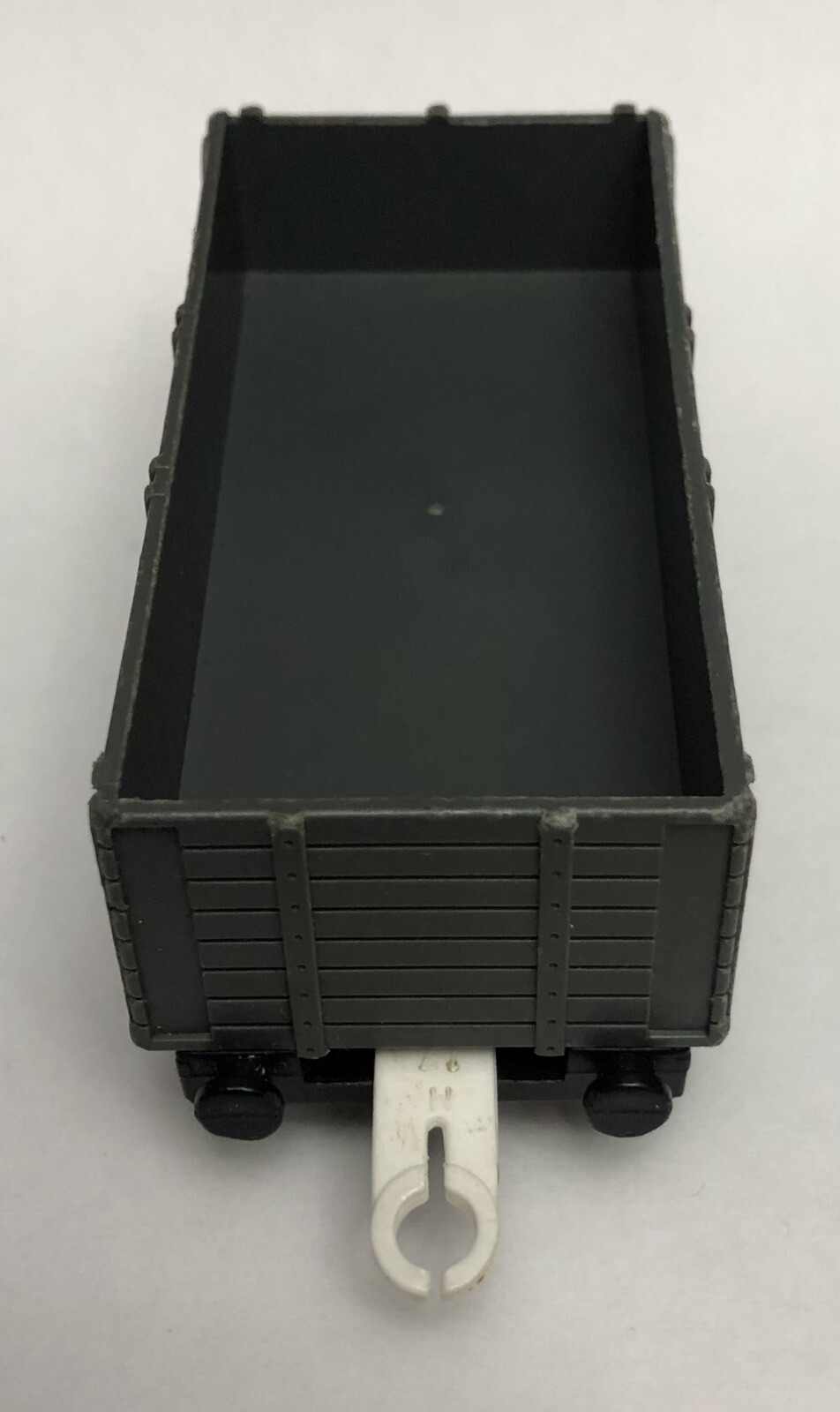 2002 Thomas Trackmaster Stressed Face Troublesome Truck Train Tender Cargo Car