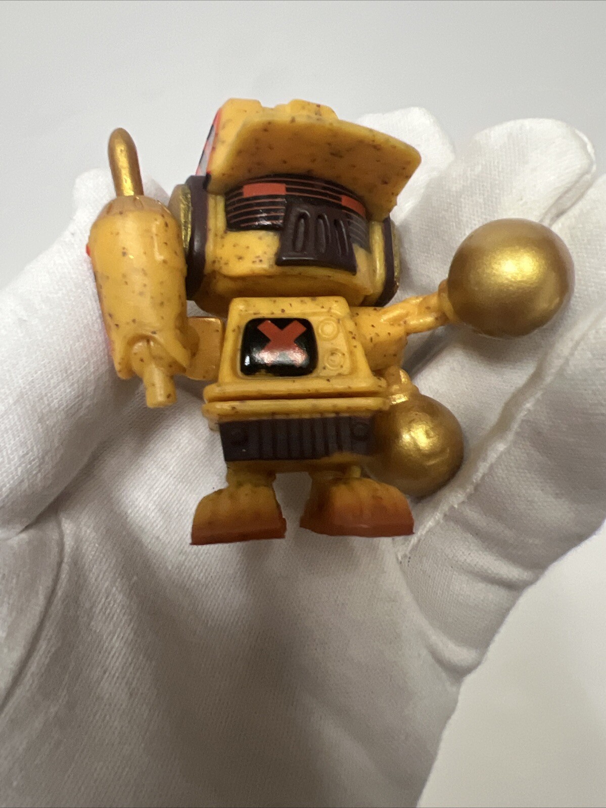 Treasure X Robots Gold Mini Bot- X-Cavator (Splatter Finish)